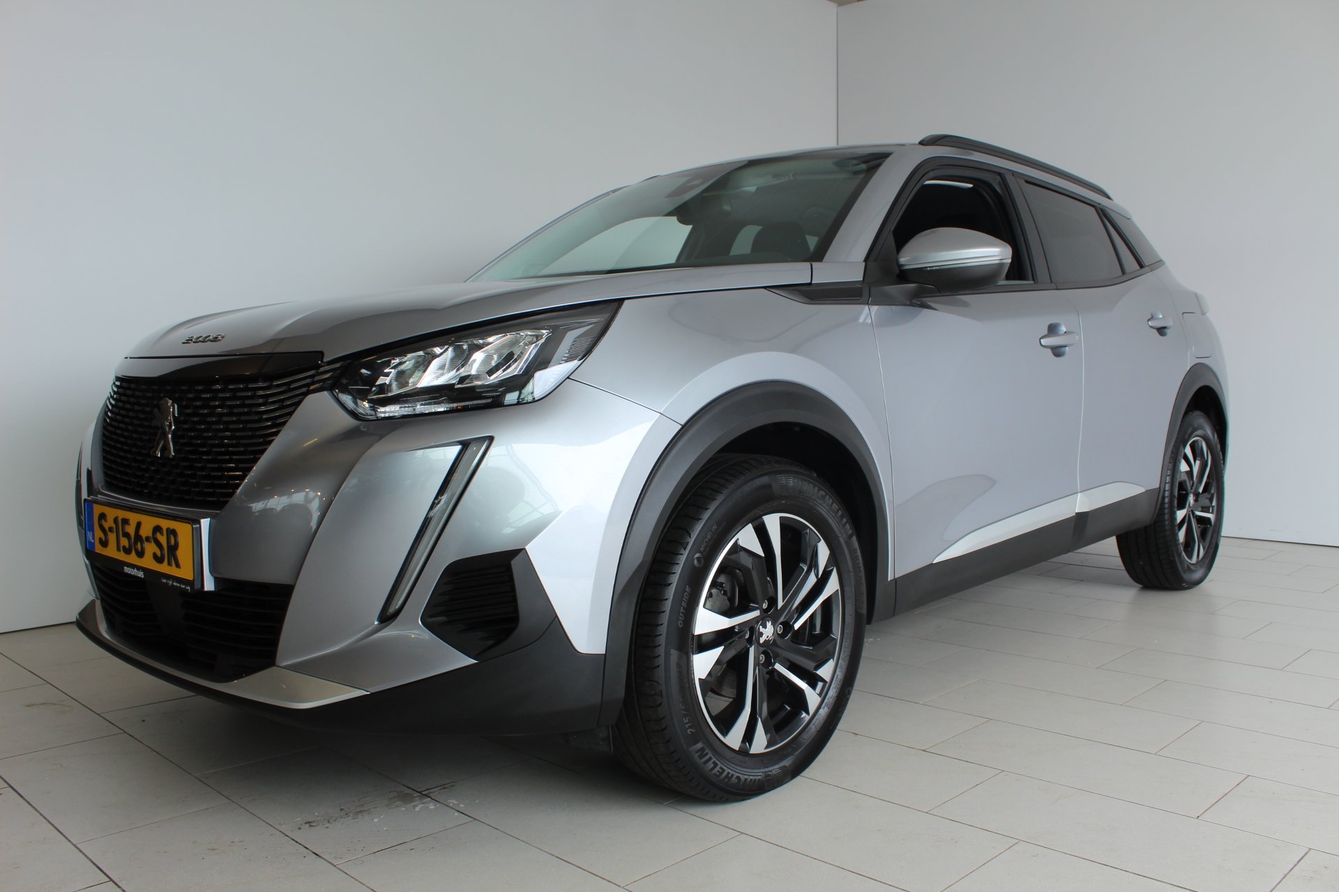 Peugeot 2008 1.2 130pk Allure AUTOMAAT CARPLAY CAMERA PDC LMV Trekhaak