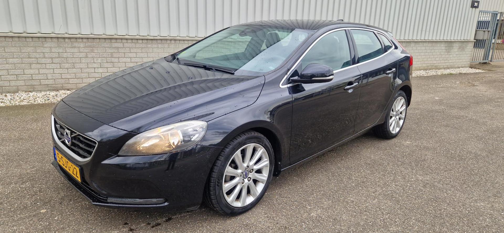 Volvo V40 1.6 D2 Summum