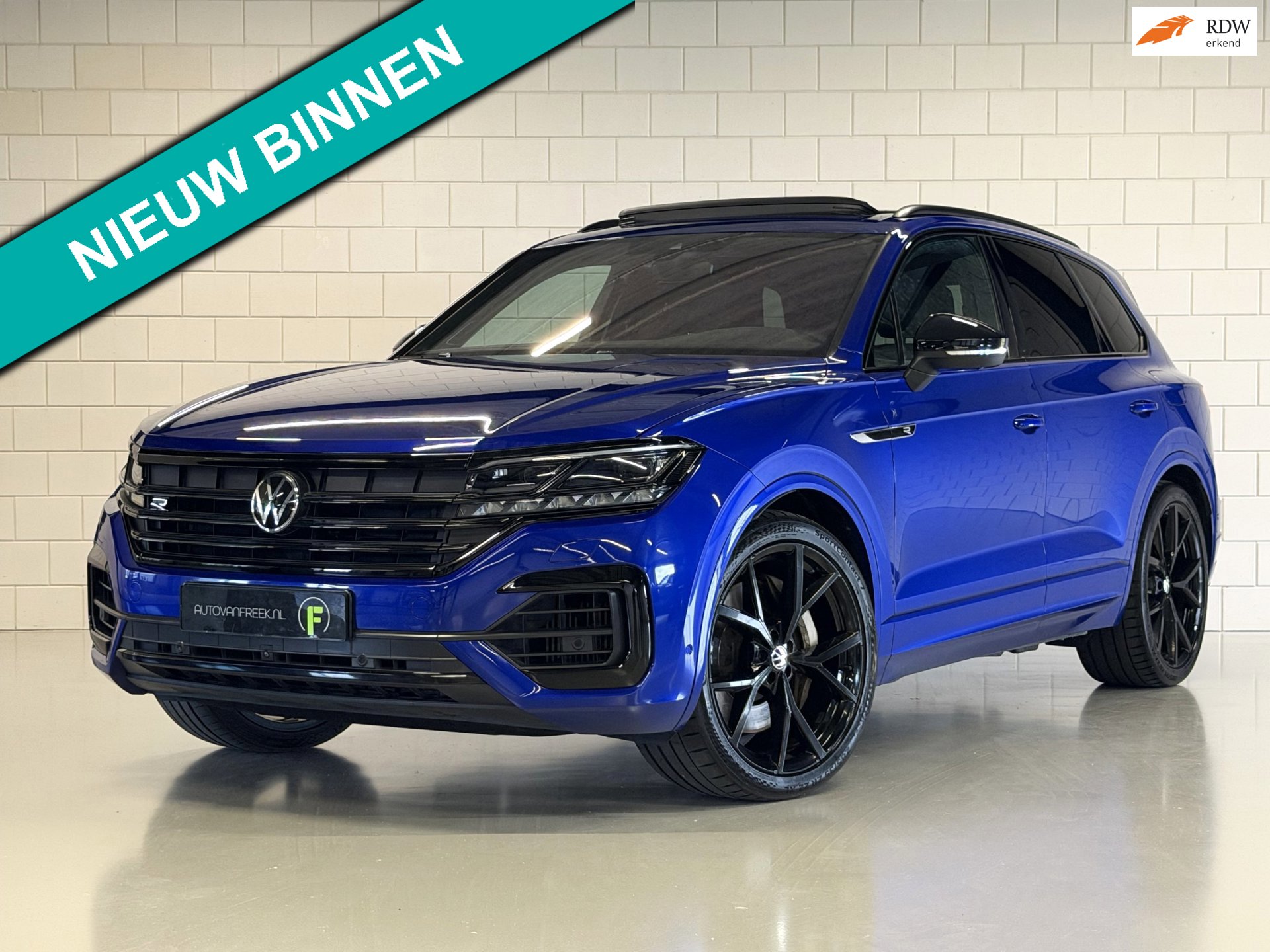 Volkswagen Touareg 3.0 TSi eHybrid 4MOTION R Puglia | LUCHTVERING | PANO | MASSAGE | KOELING | TREKHAAK | 22 INCH | MEMORY | 360