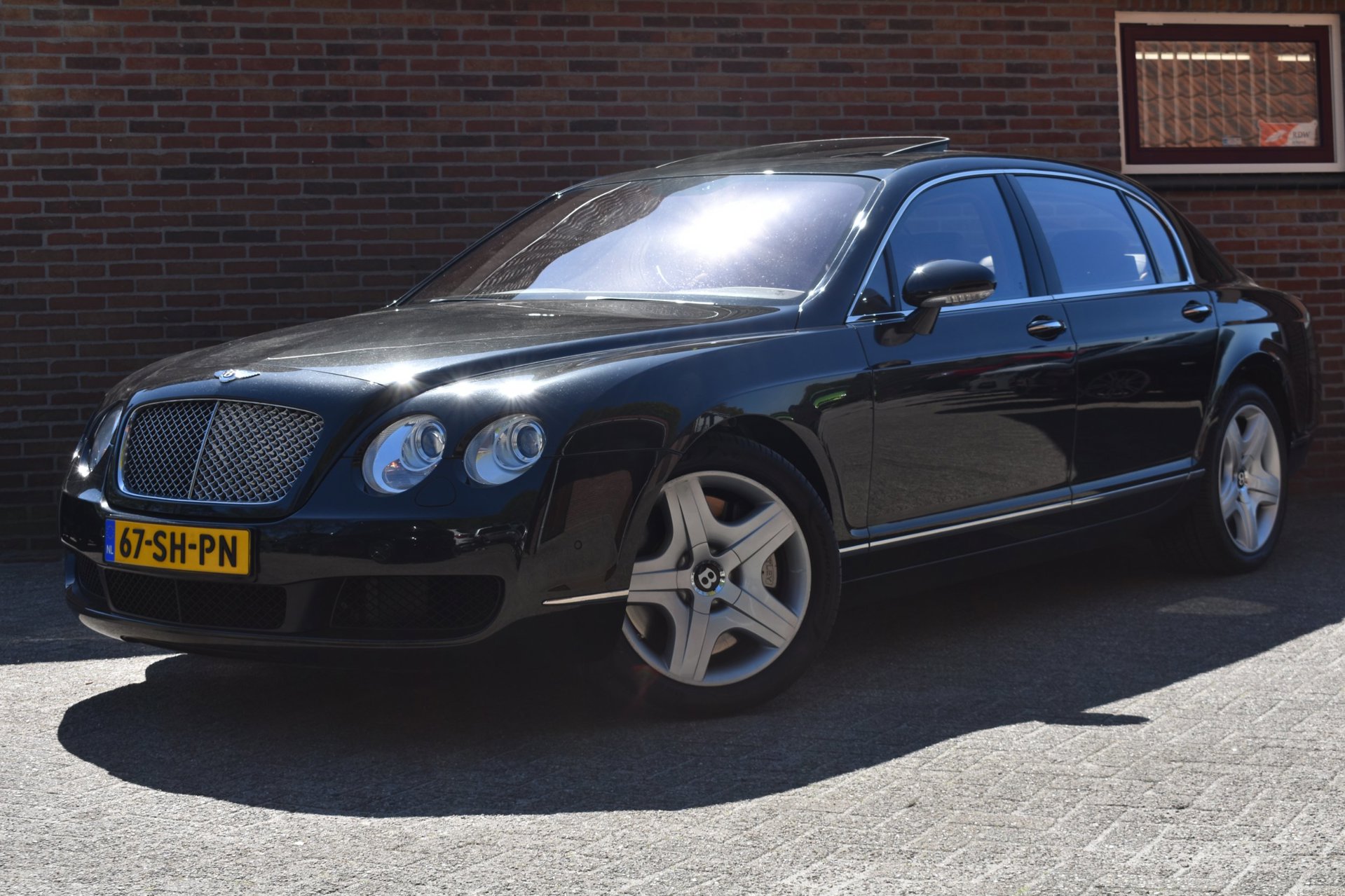 Bentley Continental Flying Spur 6.0 W12 561pk '06 Orig NL Auto Leder Clima Navi Cruise