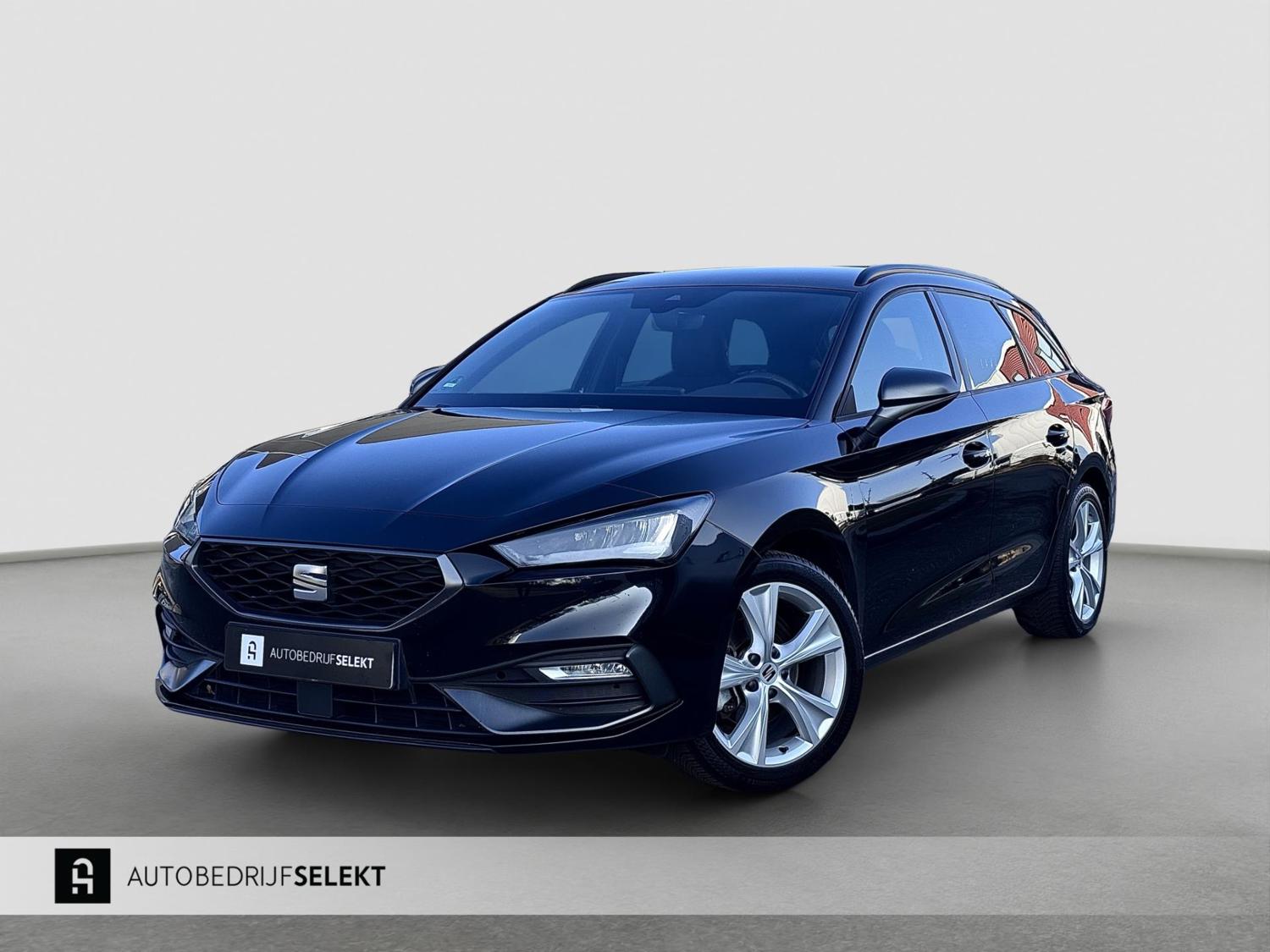 Seat Leon Sportstourer 1.0 eTSI FR | Carplay | Virtual | DAB+ | Navi | Sfeerverlichting | Dealer onderhouden | Allseason banden