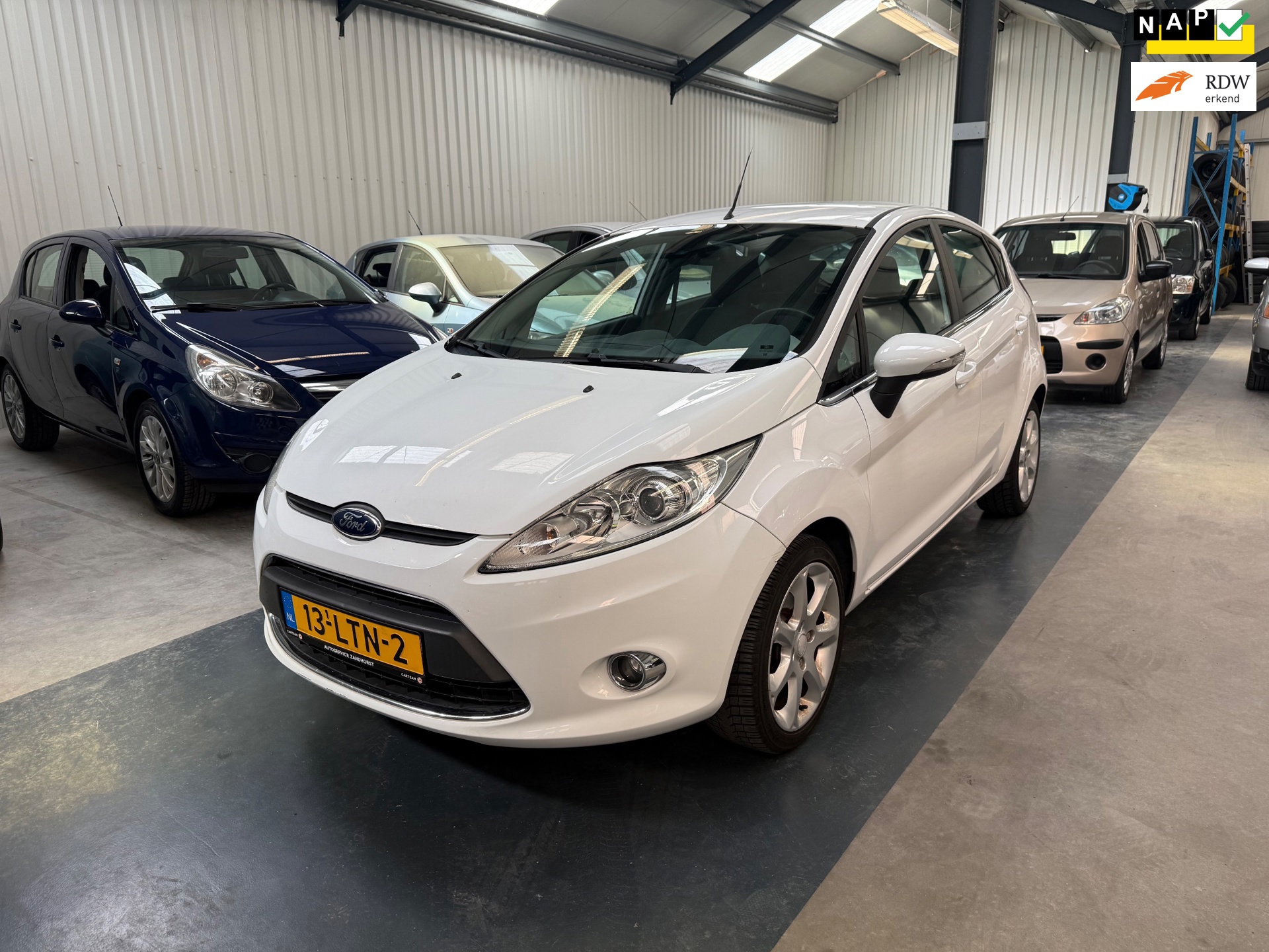 Ford Fiesta 1.6 Titanium 5 DEURS/CLIMA/NAP/APK