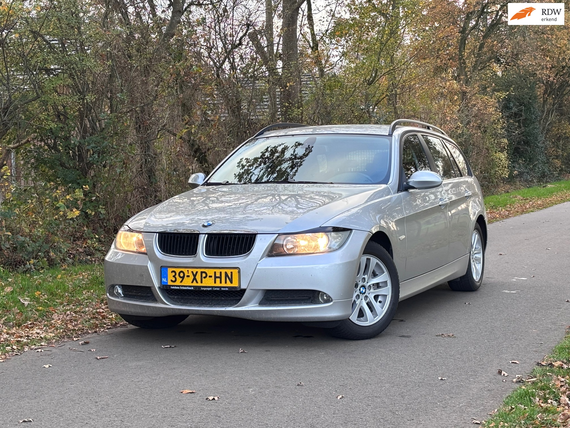 BMW 3-serie Touring 318i High Executive | Airco + Cruise