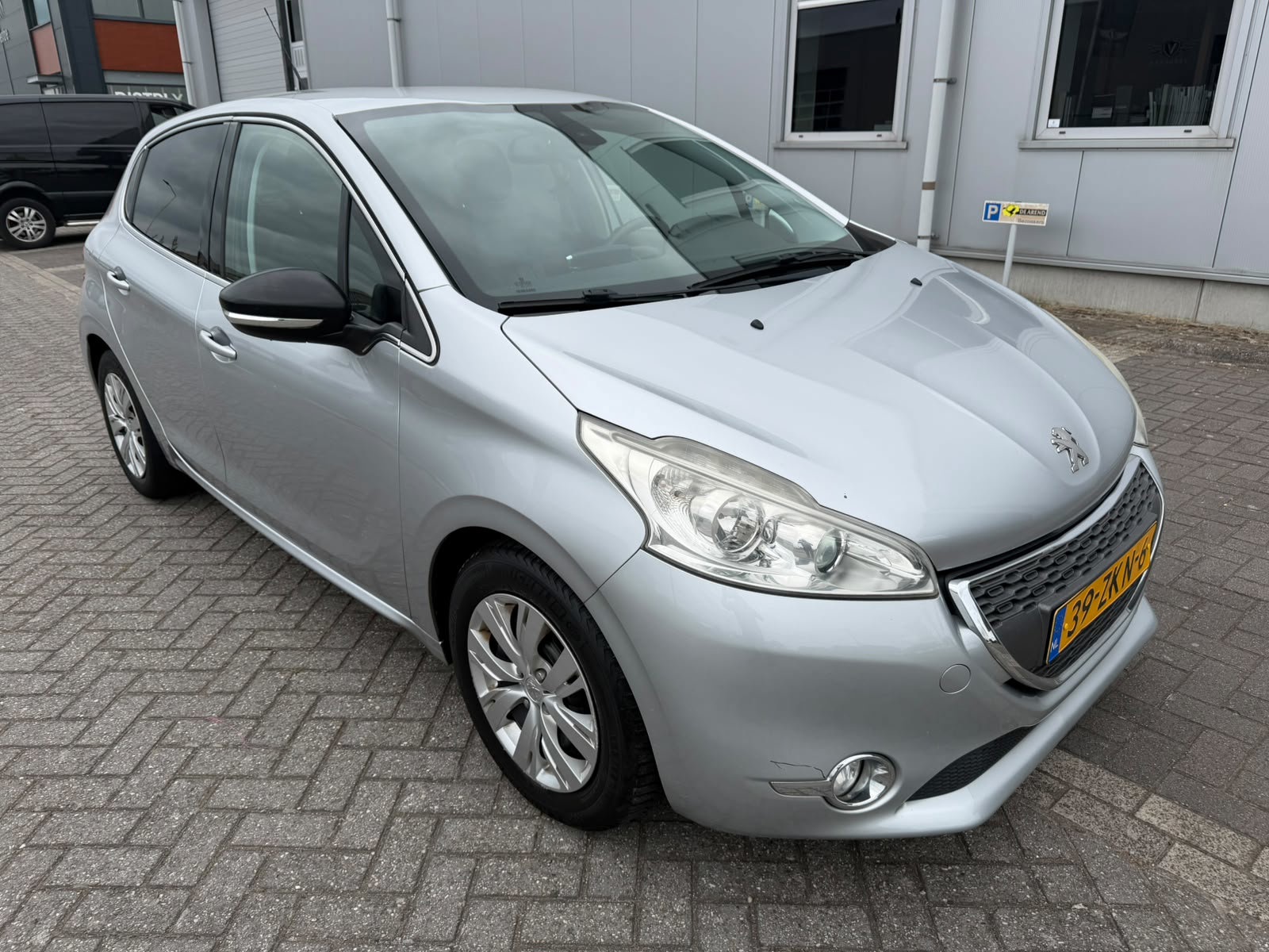 Peugeot 208 1.4 VTi Griffe Clima Cruise|NAVI|Leer APK