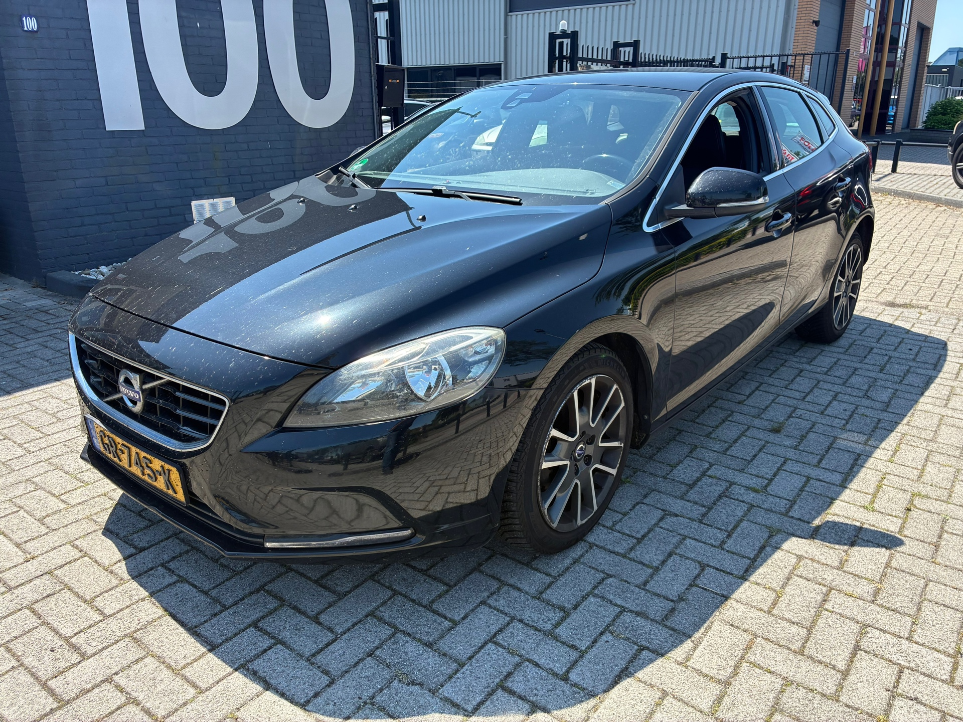 Volvo V40 2.0 D2 Momentum Business