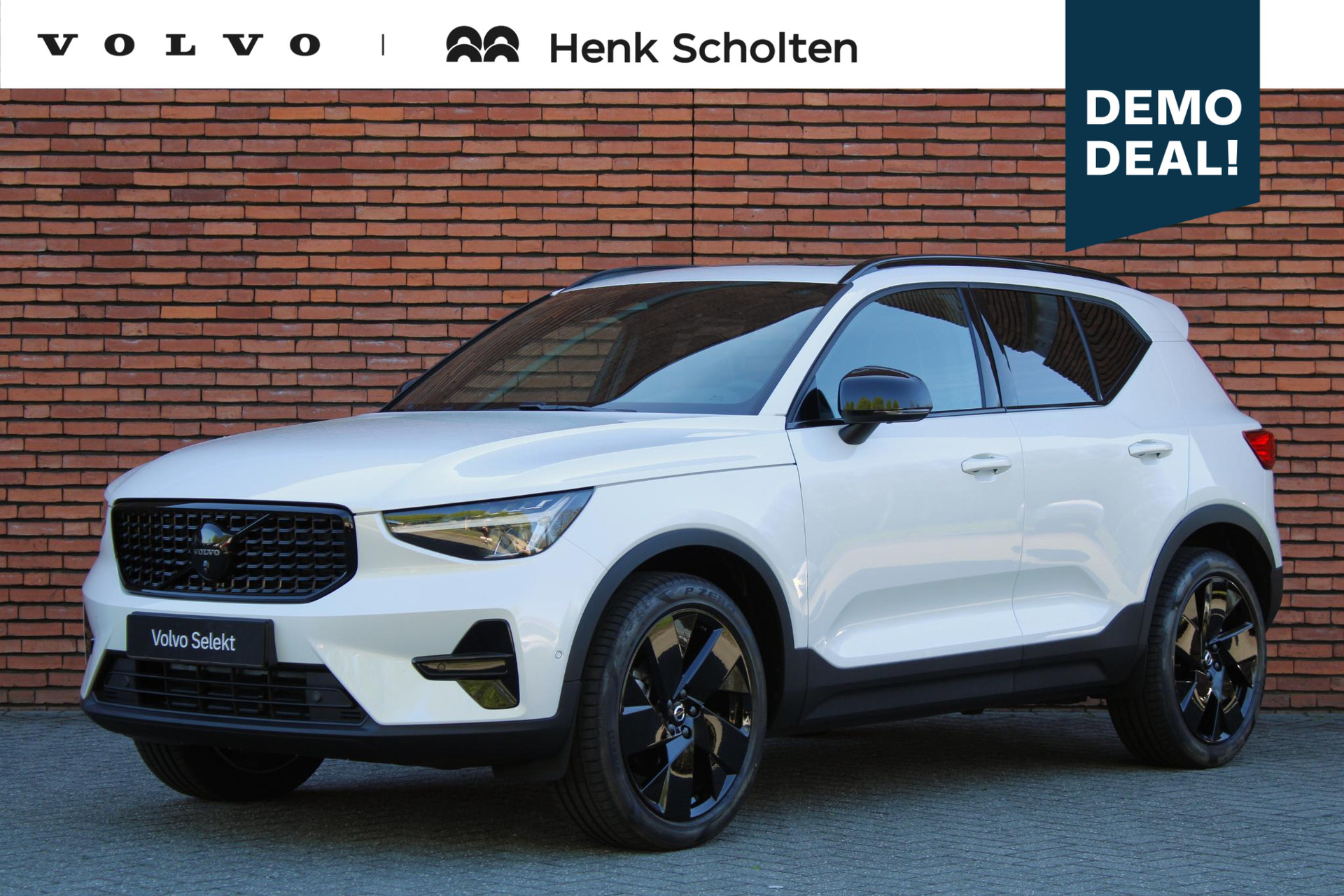 Volvo XC40 B4 Mild Hybrid Plus Black Edition |