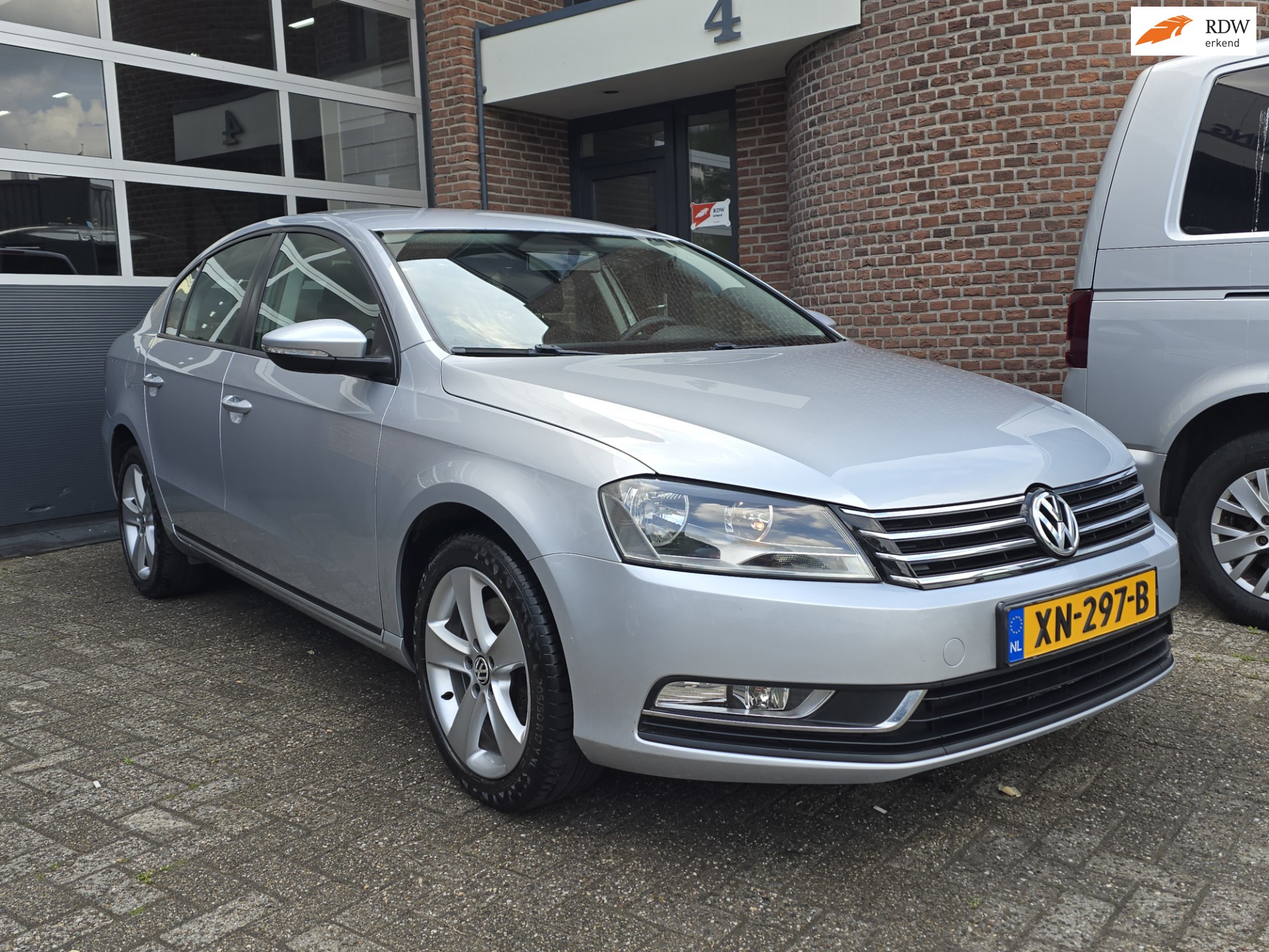 Volkswagen Passat 1.4 TSI Easyline BlueMotion Sedan |Trekhaak