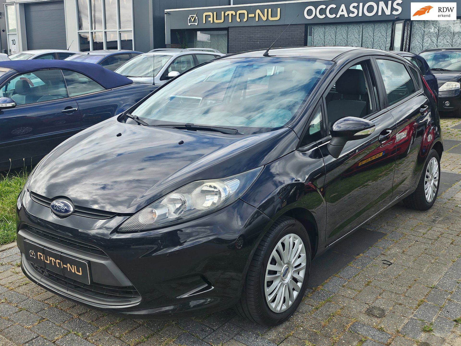 Ford Fiesta 1.25 Trend 5-deurs Airco APK juli 2027! Zwart Elec. ramen Audio NAP