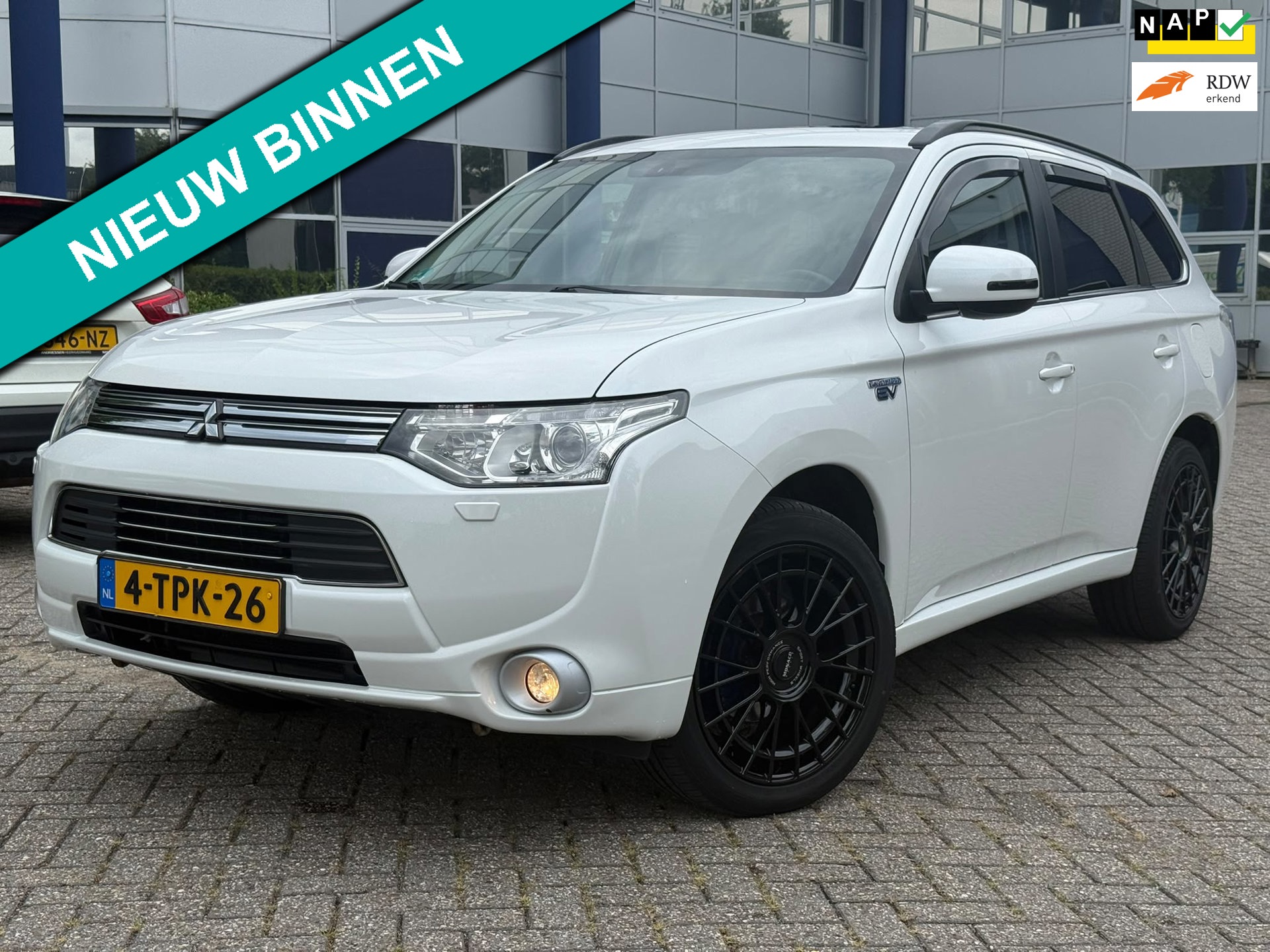 Mitsubishi Outlander 2.0 PHEV instyle