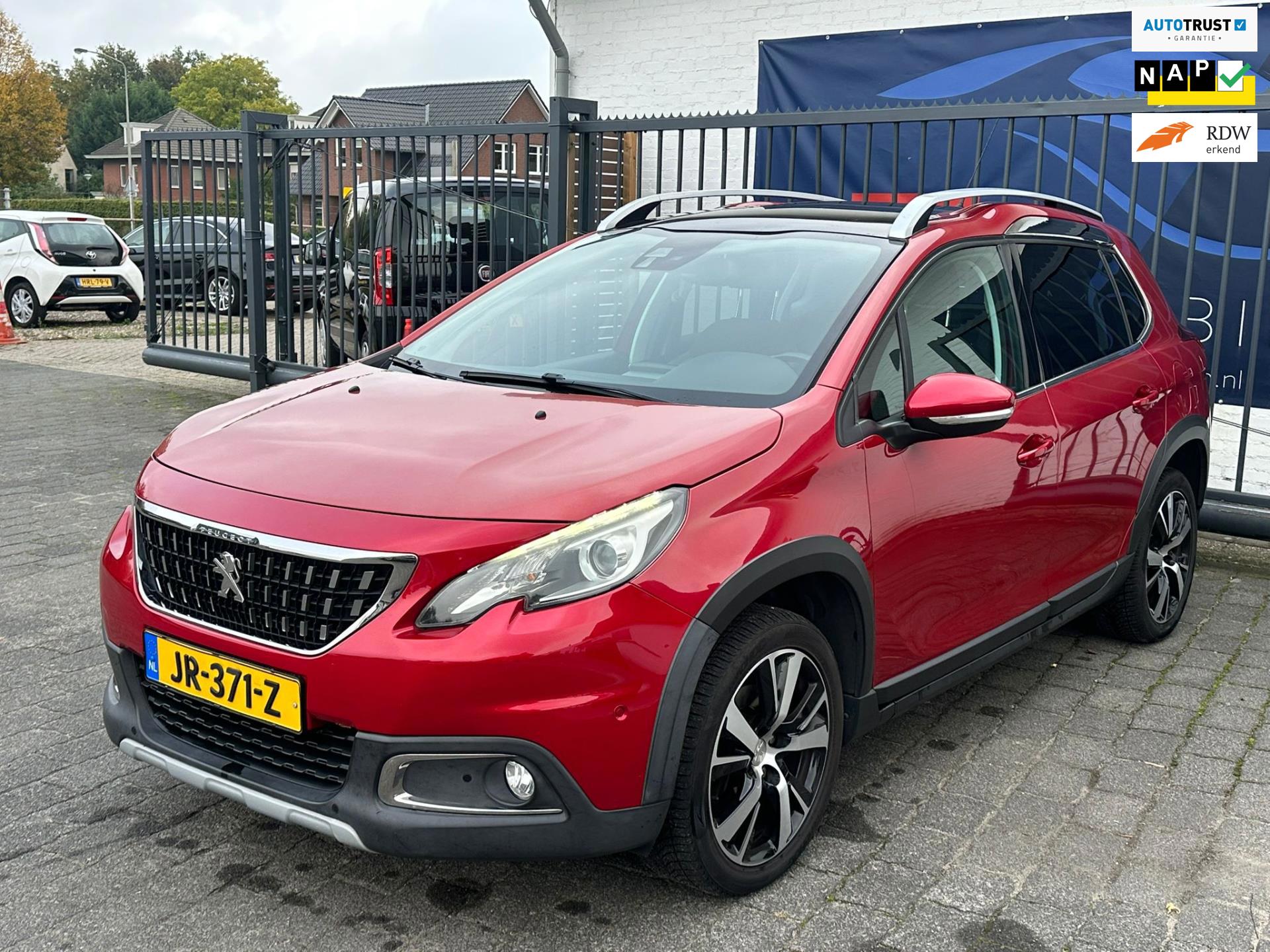 Peugeot 2008 1.2 PureTech Allure / AIRCO / CRUISE CONTROL / NAVIGATIE / NAP!!