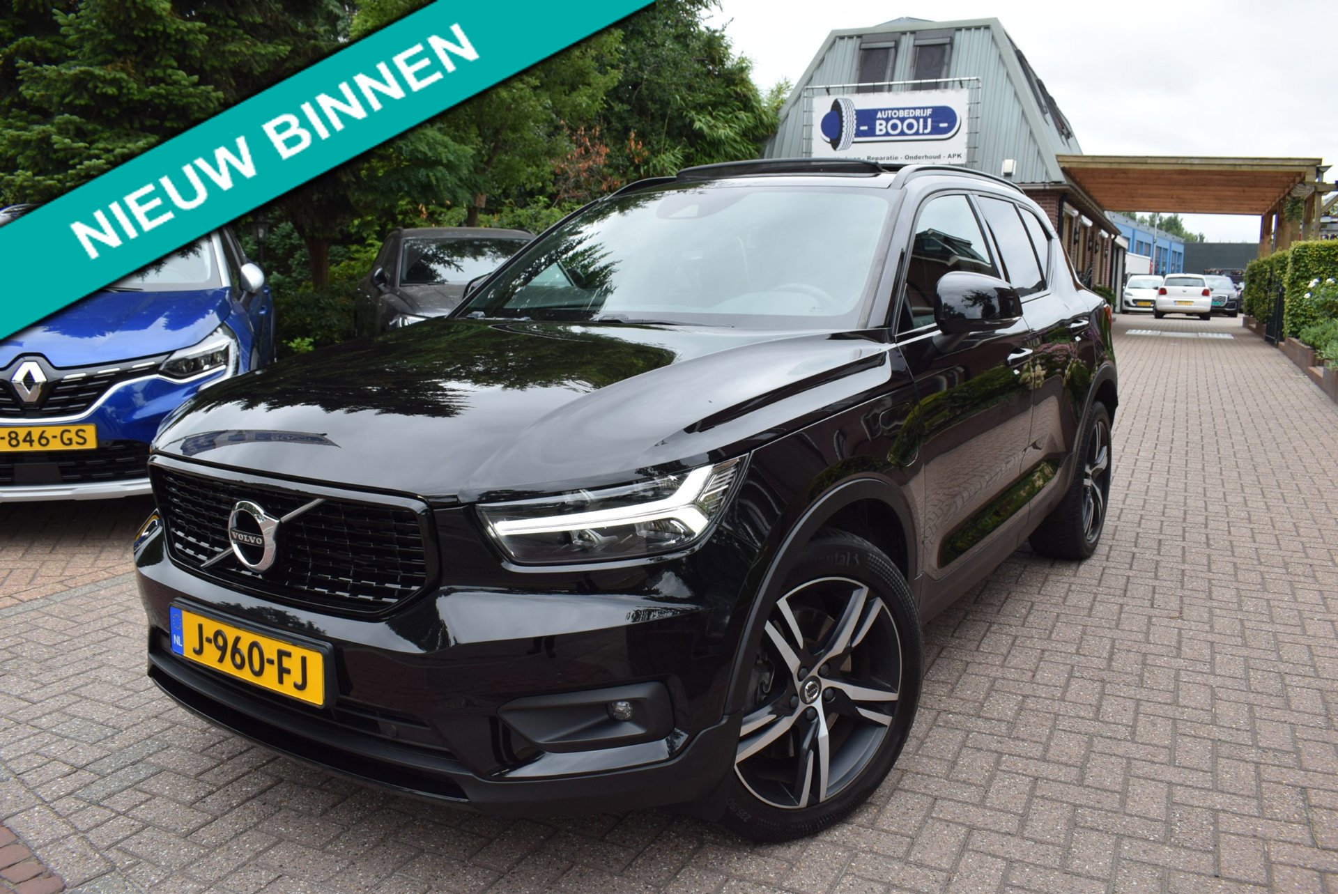 Volvo XC40 1.5 T5 Recharge R-Design AUTOM/PANO DAK/ADAP CRUISE/NAVI/AIRCO-ECC/NL-AUTO/CARPLAY/CAMERA/XENON/LMW/STOEL STUUR VERW