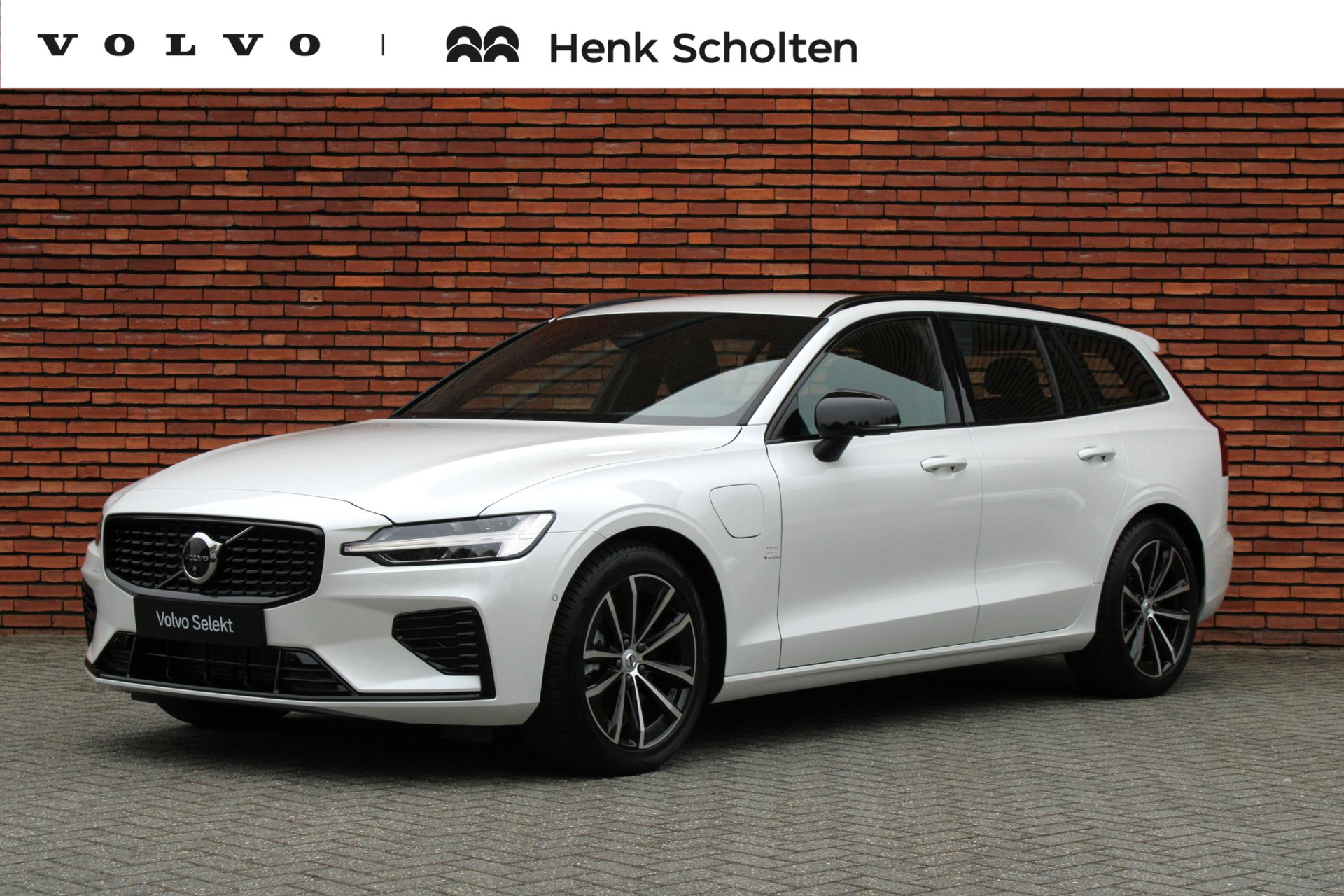 Volvo V60 T6 Plug-in hybrid AWD Plus Dark |