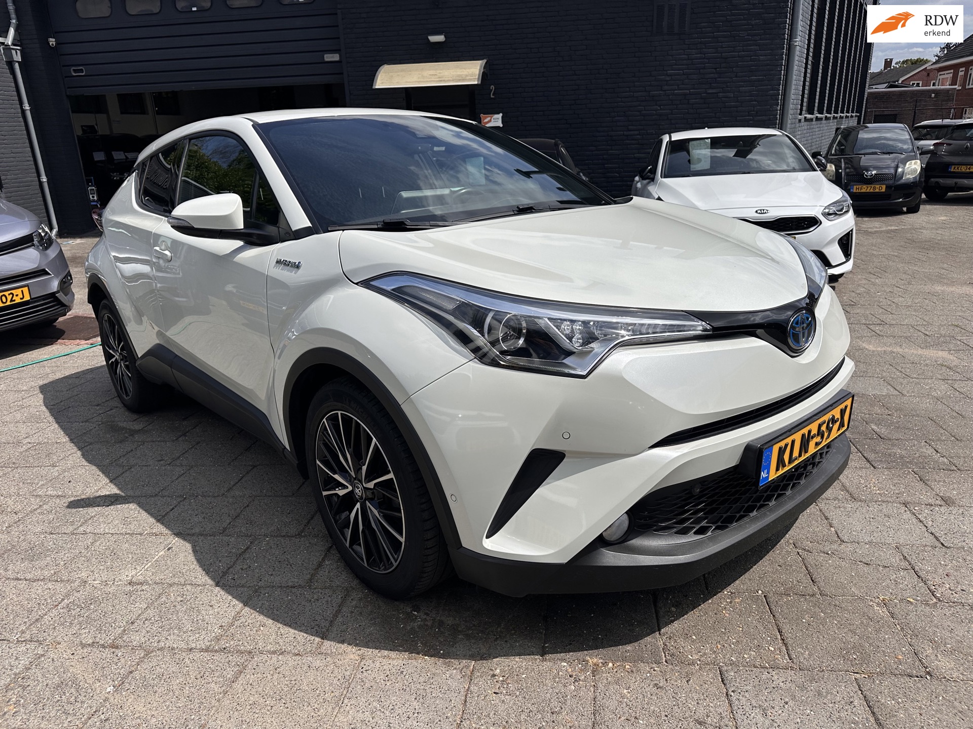 Toyota C-HR 1.8 Hybrid Black Edition|Leder|Navi