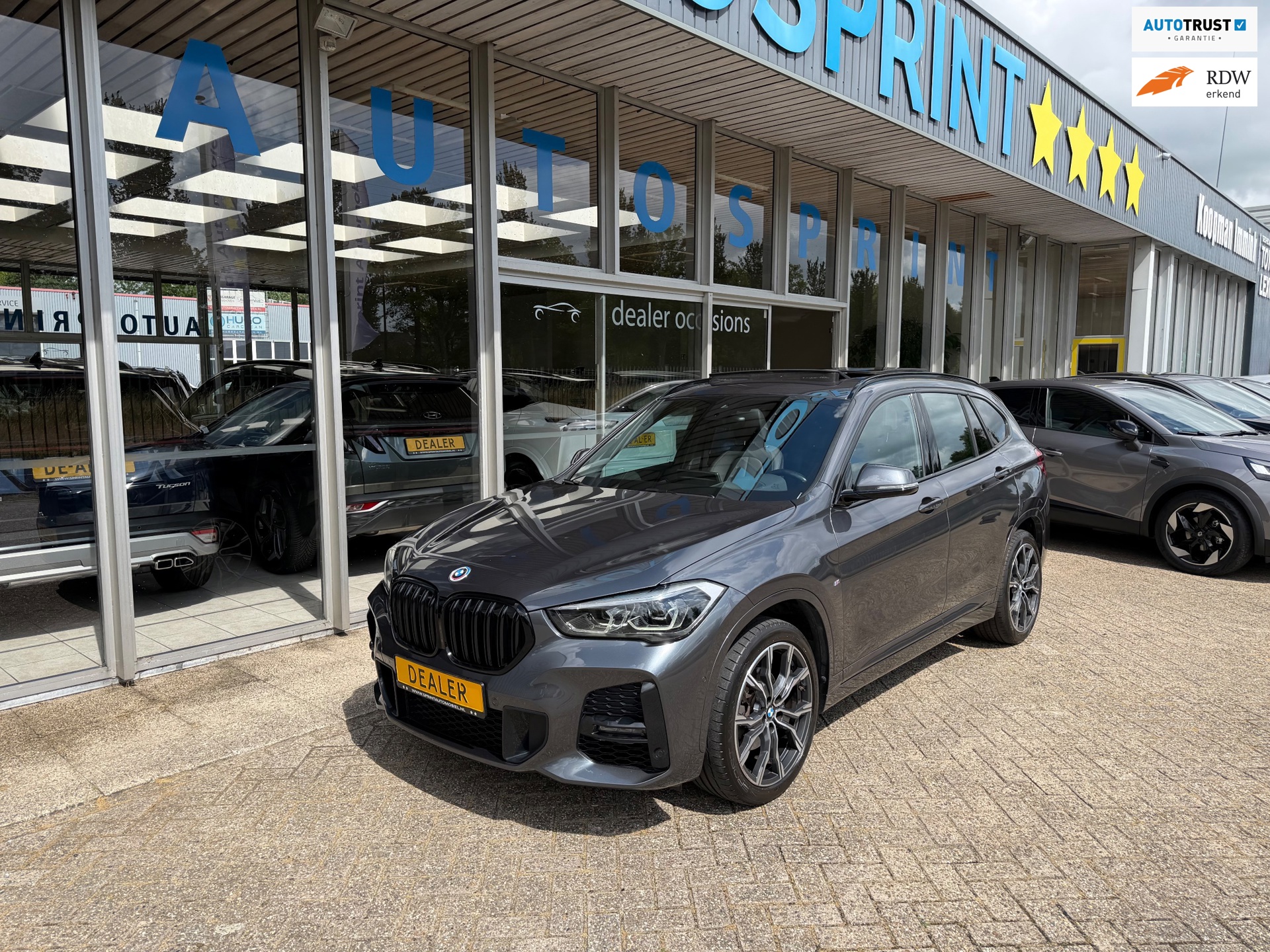 BMW X1 SDrive18i M-SPORT High Executive PANORAMA , NAVI , LEDER