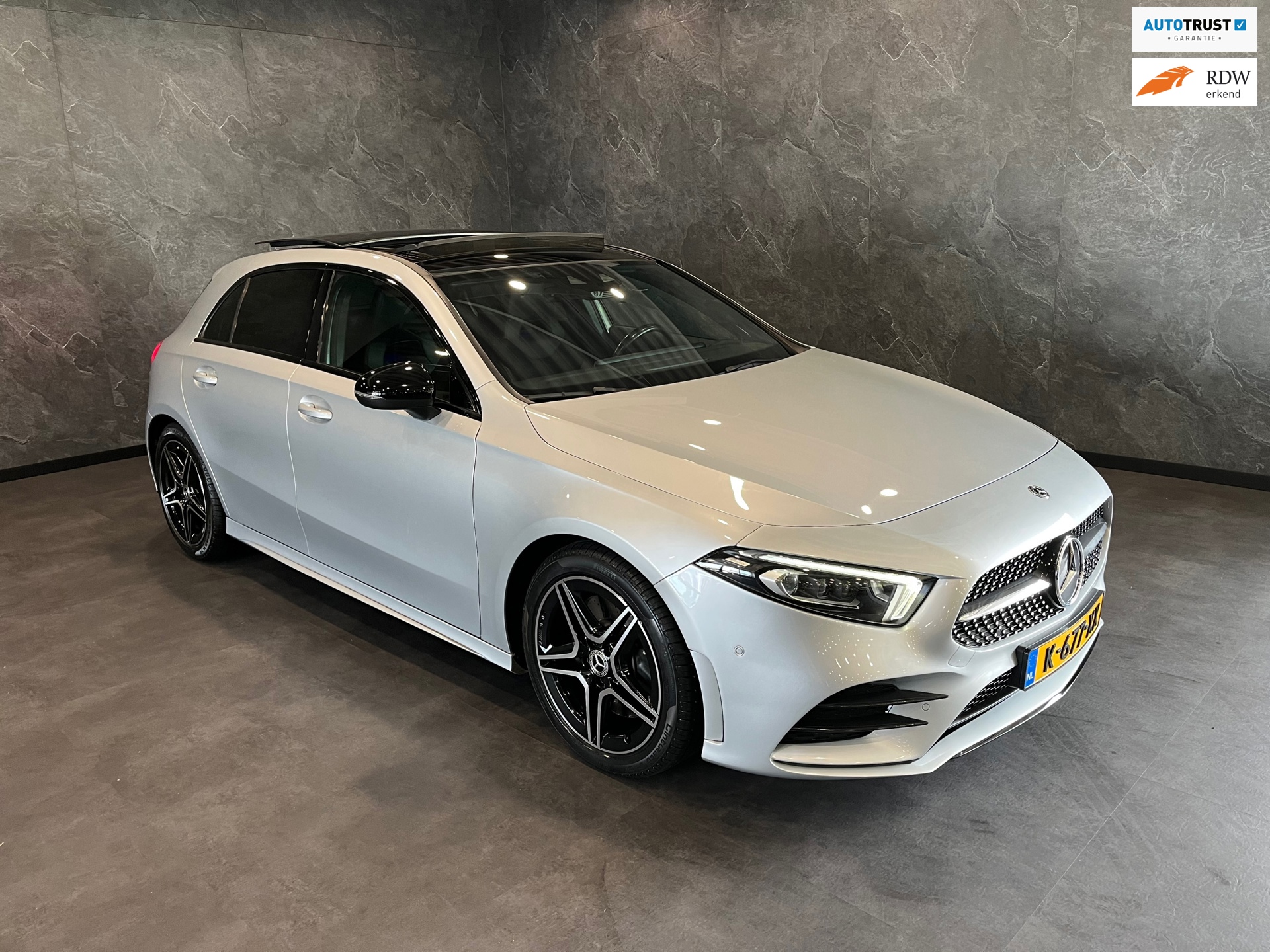 Mercedes-Benz A-klasse 250 AMG NIGHT EDITION PANO SFEER