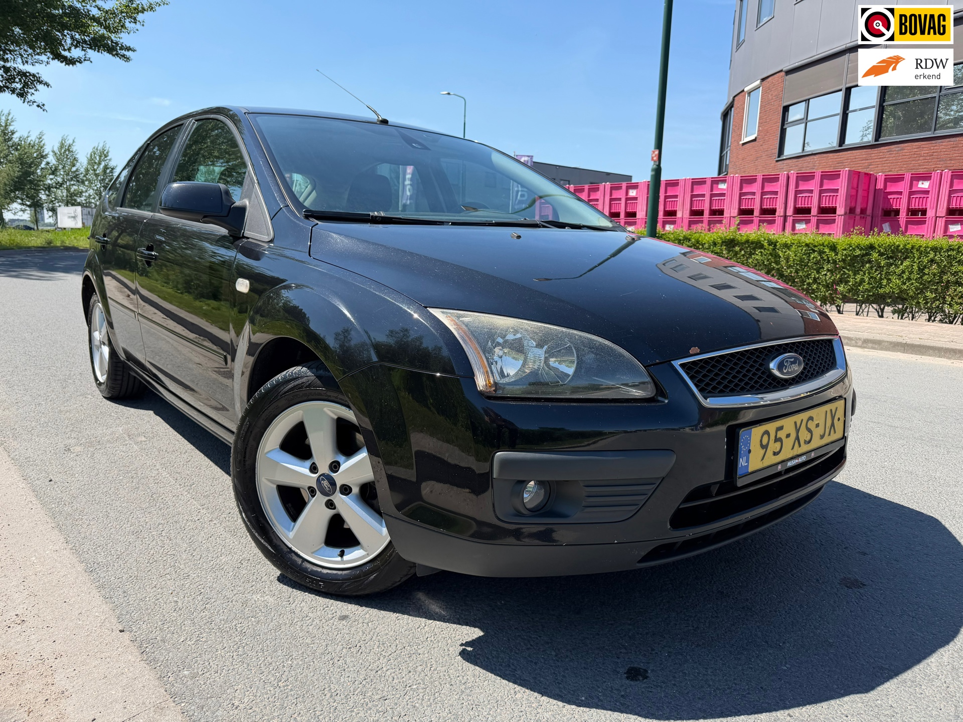 Ford Focus 1.6-16V Futura bj 2007,Airco,Cruise,Navi,Lm velgen!!