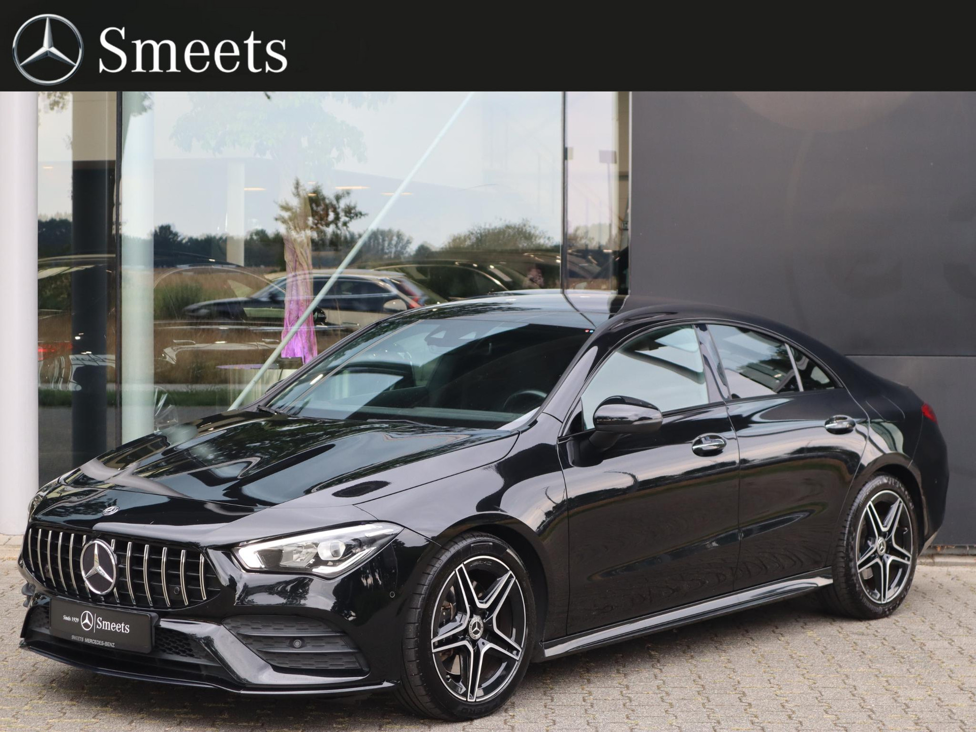 Mercedes-Benz CLA 200 Business Solution AMG