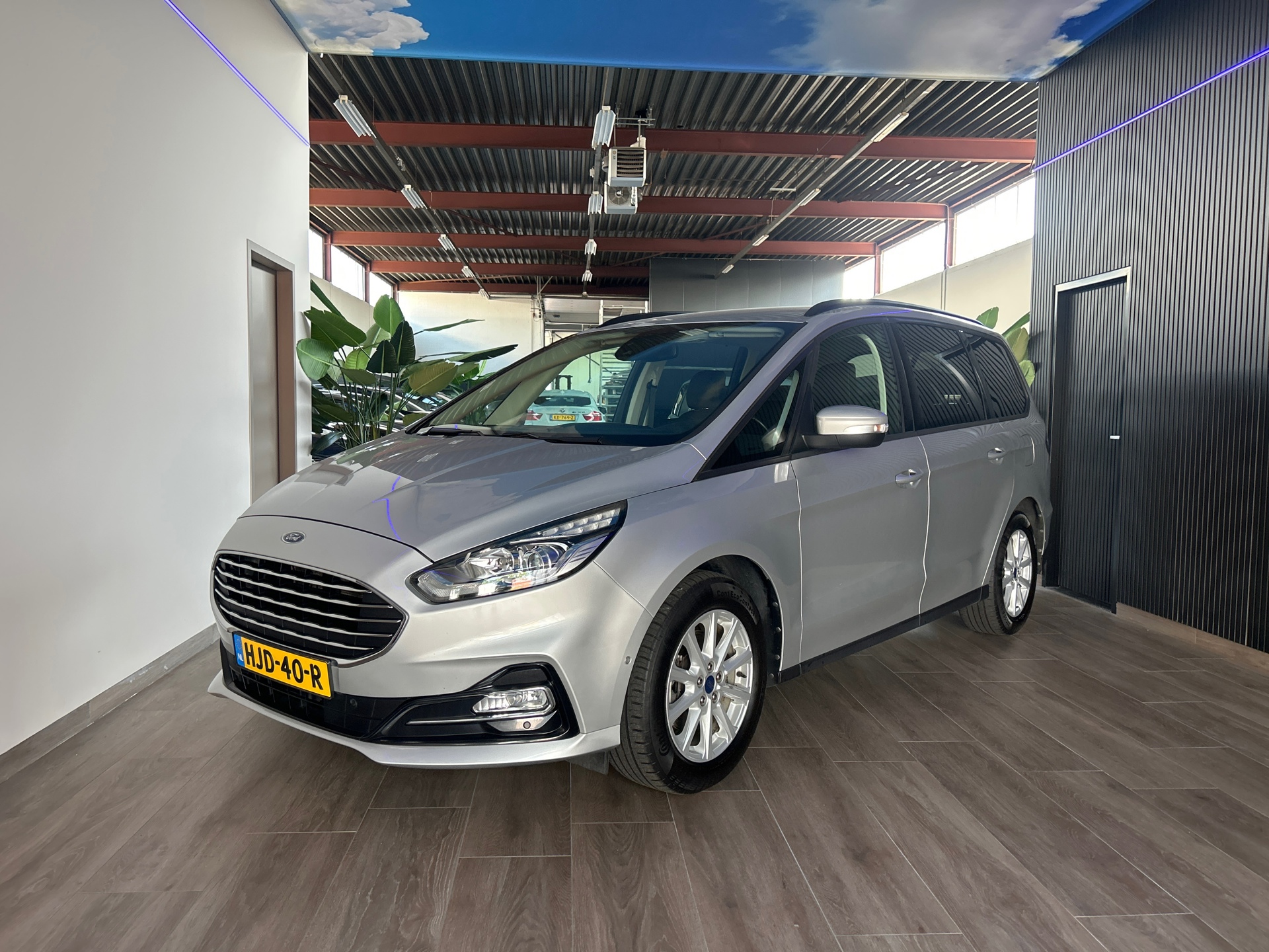 Ford GALAXY 2.5 Full Hybrid. Automaat. zeer mooie opties en hele mooie staat.
