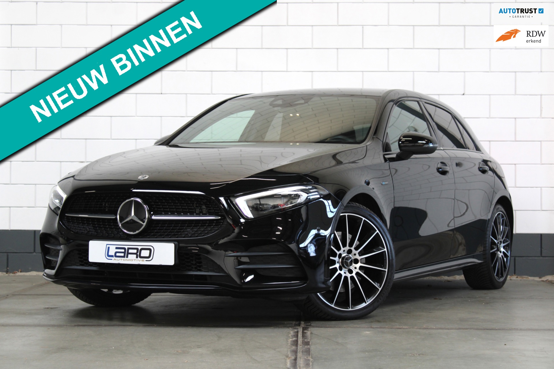 Mercedes-Benz A-klasse 250 e Edition AMG | ACC Sfeer Camera Multibeam CarPlay Stoelver. Night