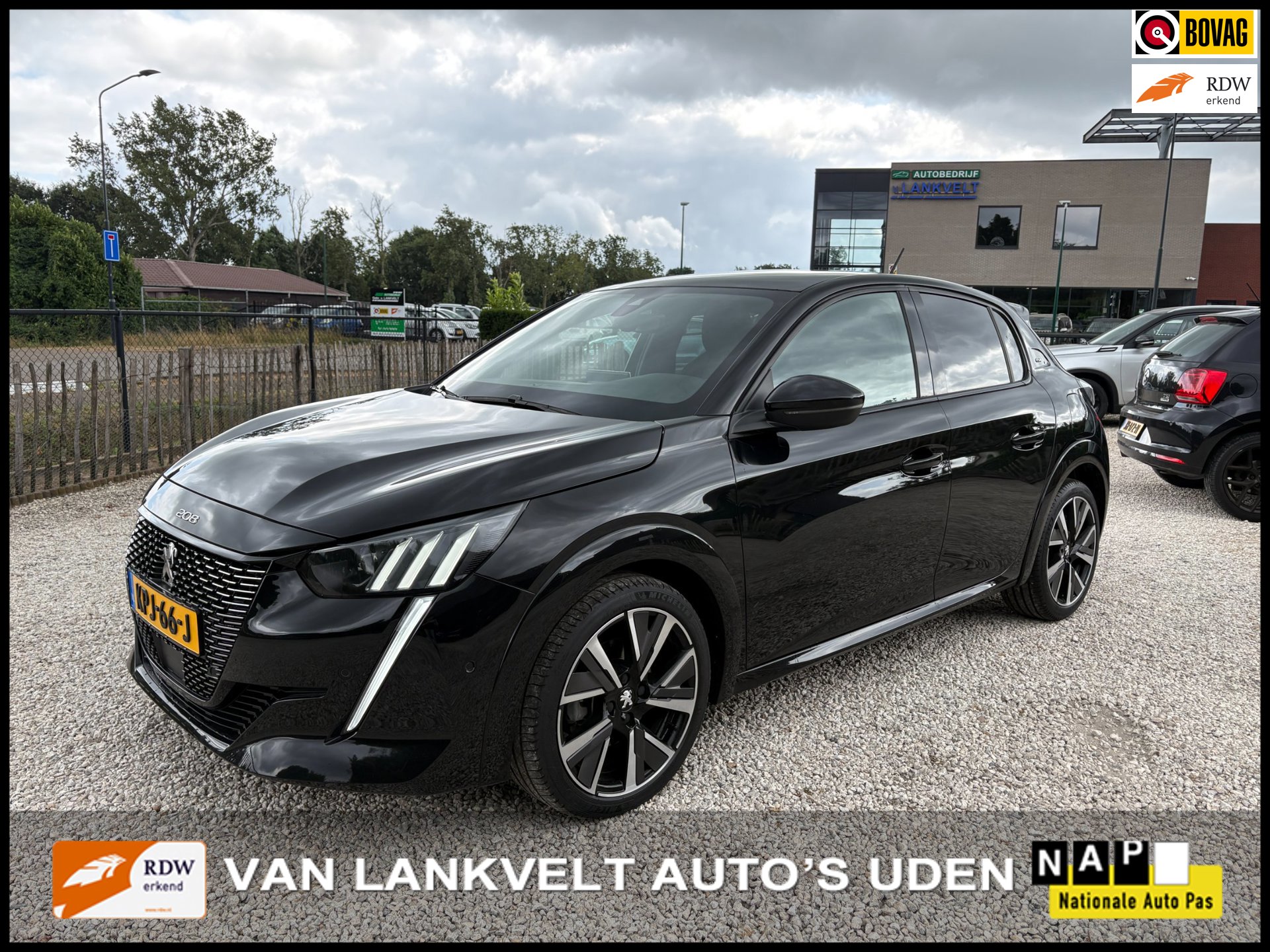 Peugeot 208 1.2 101pk Automaat GT Pack Panorama, LED, Apple Carplay