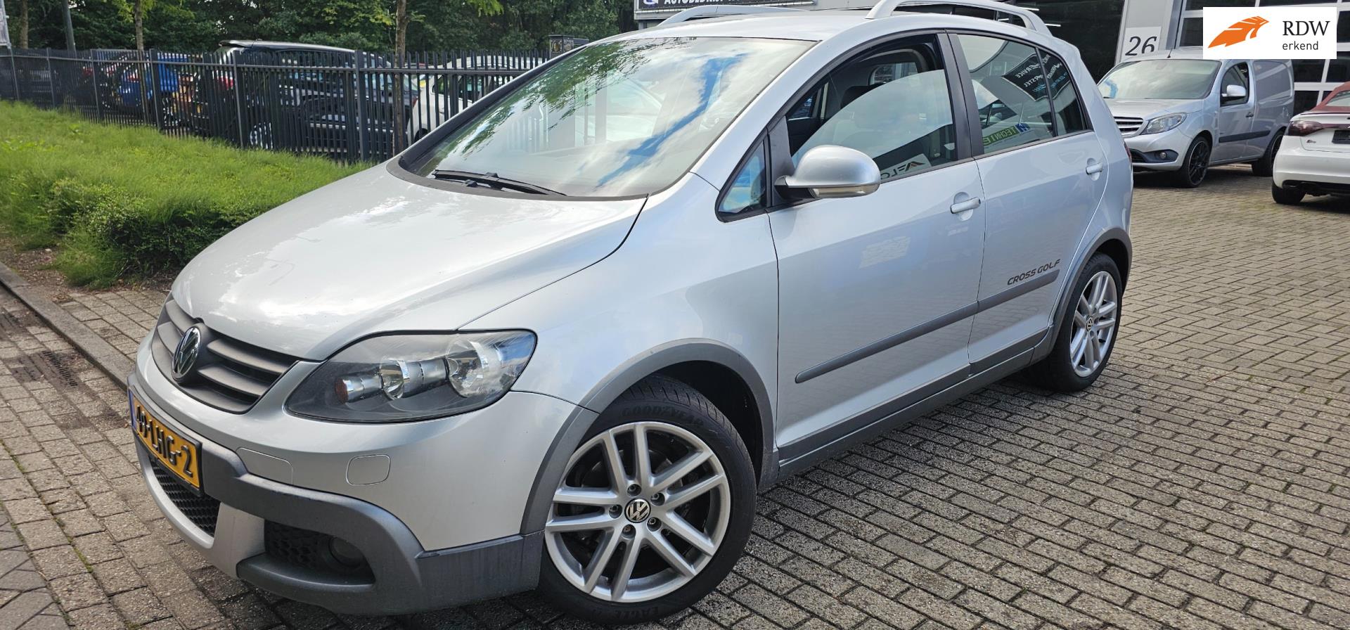 Volkswagen Golf 1.6 Cross