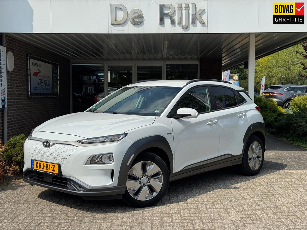 Hyundai KONA EV Comfort 39 kWh |SOH96.2%| Navi, Camera, Stoel+Stuurverw., Cruise, Climate | Dealeronderhouden |