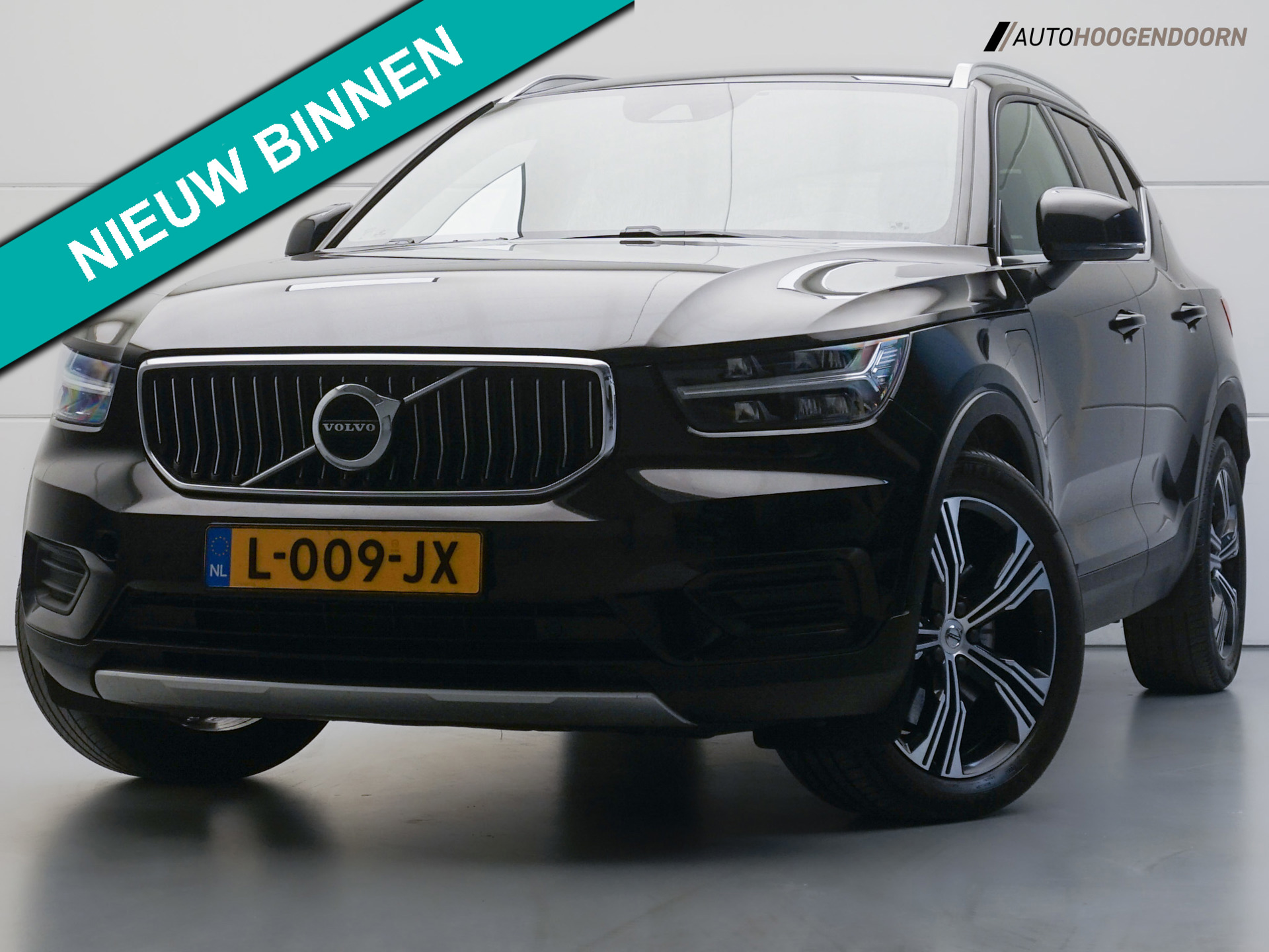 Volvo XC40 1.5 T4 Recharge Inscription Expression (APPLE CARPLAY,KEYLESS,STUUR-STOELVERWARMING,PARKEERSENSOREN,COMFORT-STOELEN)