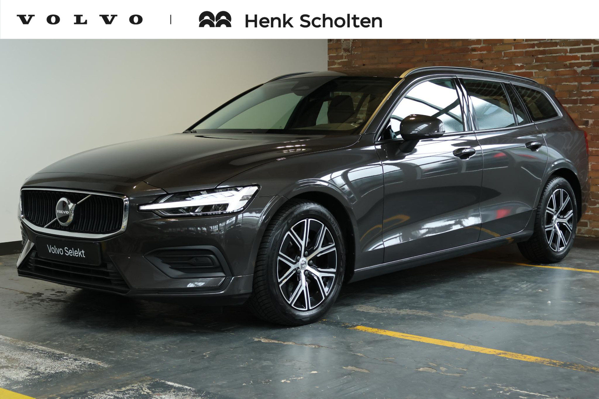 Volvo V60 B3 Essential Edition