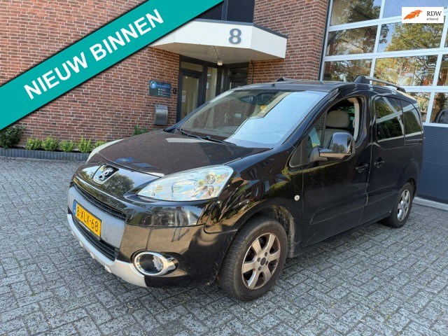 Peugeot Partner Tepee 1.6 VTi XT Executive / bj.2010 / kleur: zwart / NAP met 345321 km./ APK 26-11-2026 / trekhaak / exportauto.