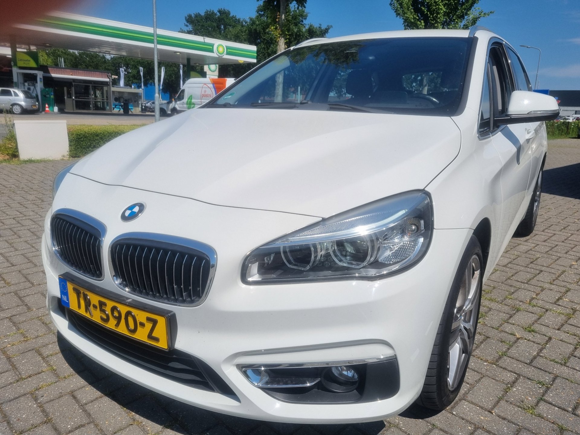 BMW 2-serie Active Tourer 220i Luxury Leder Navi Camera