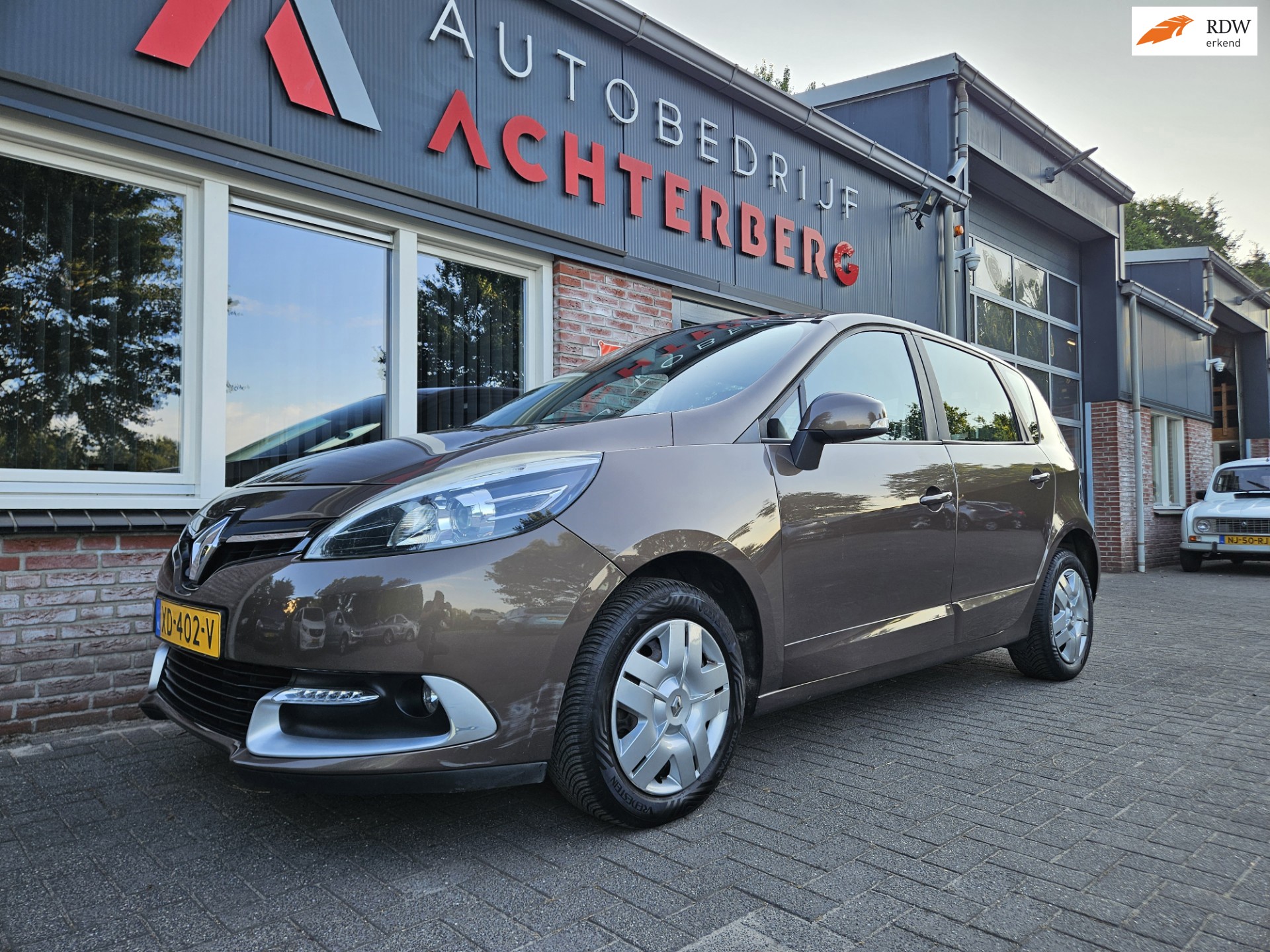 Renault Scénic 1.2 TCe Authentique Trekhaak! Airco/Clima! Cruise Control! PDC!