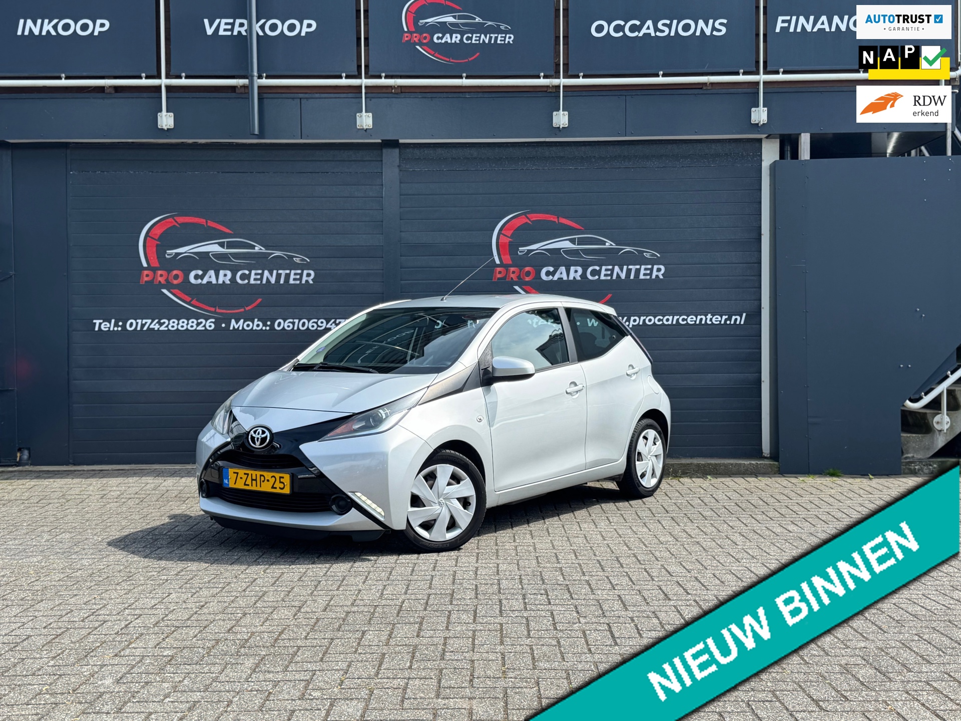 Toyota Aygo 1.0 VVT-i x-play AIRCO|CAM|SCHERM|EL.RAMEN|NAP|APK