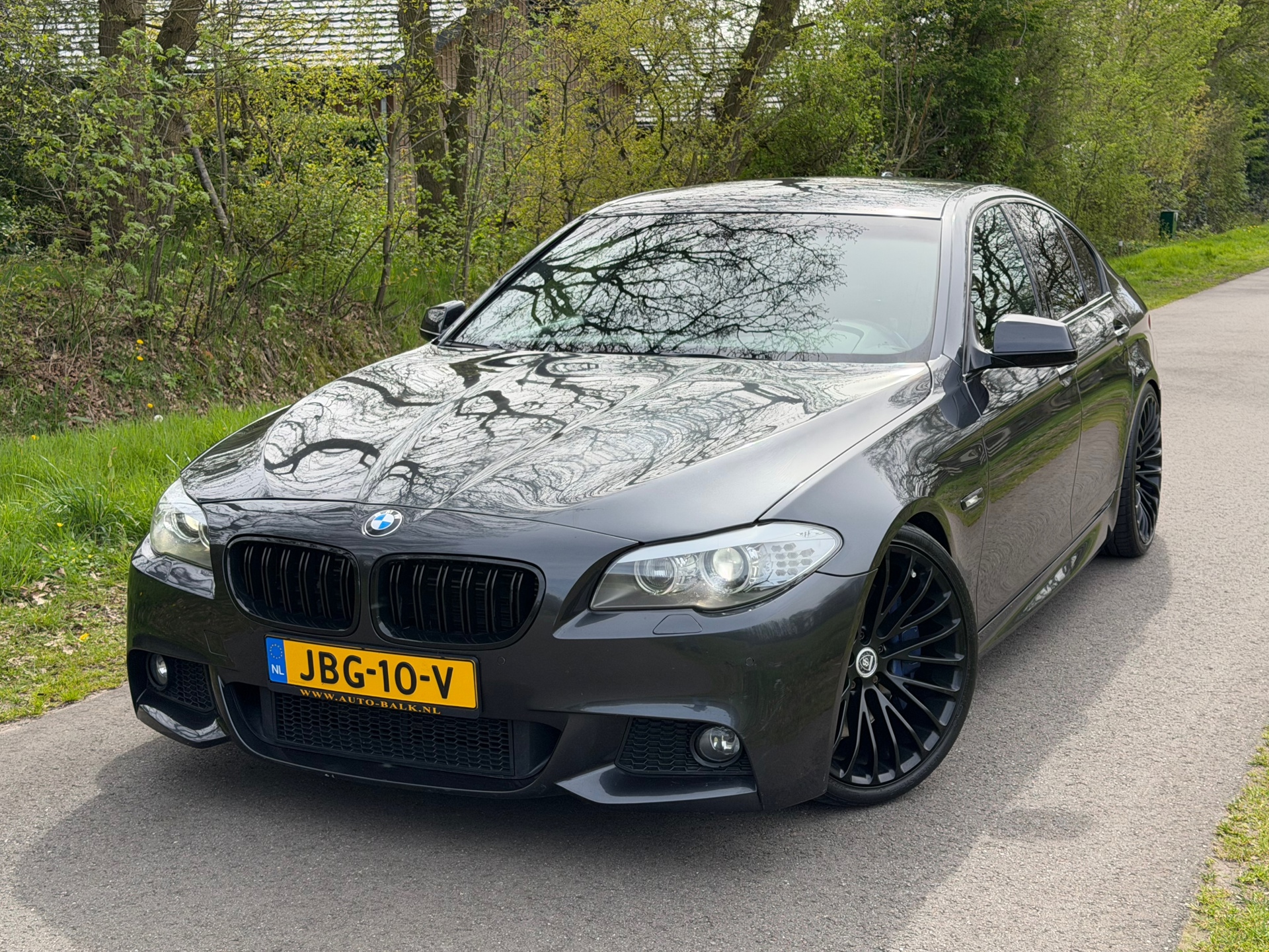BMW 5-serie 550i Executive | 500PK | Eisenmann Uitlaat | KW-Schroefset |