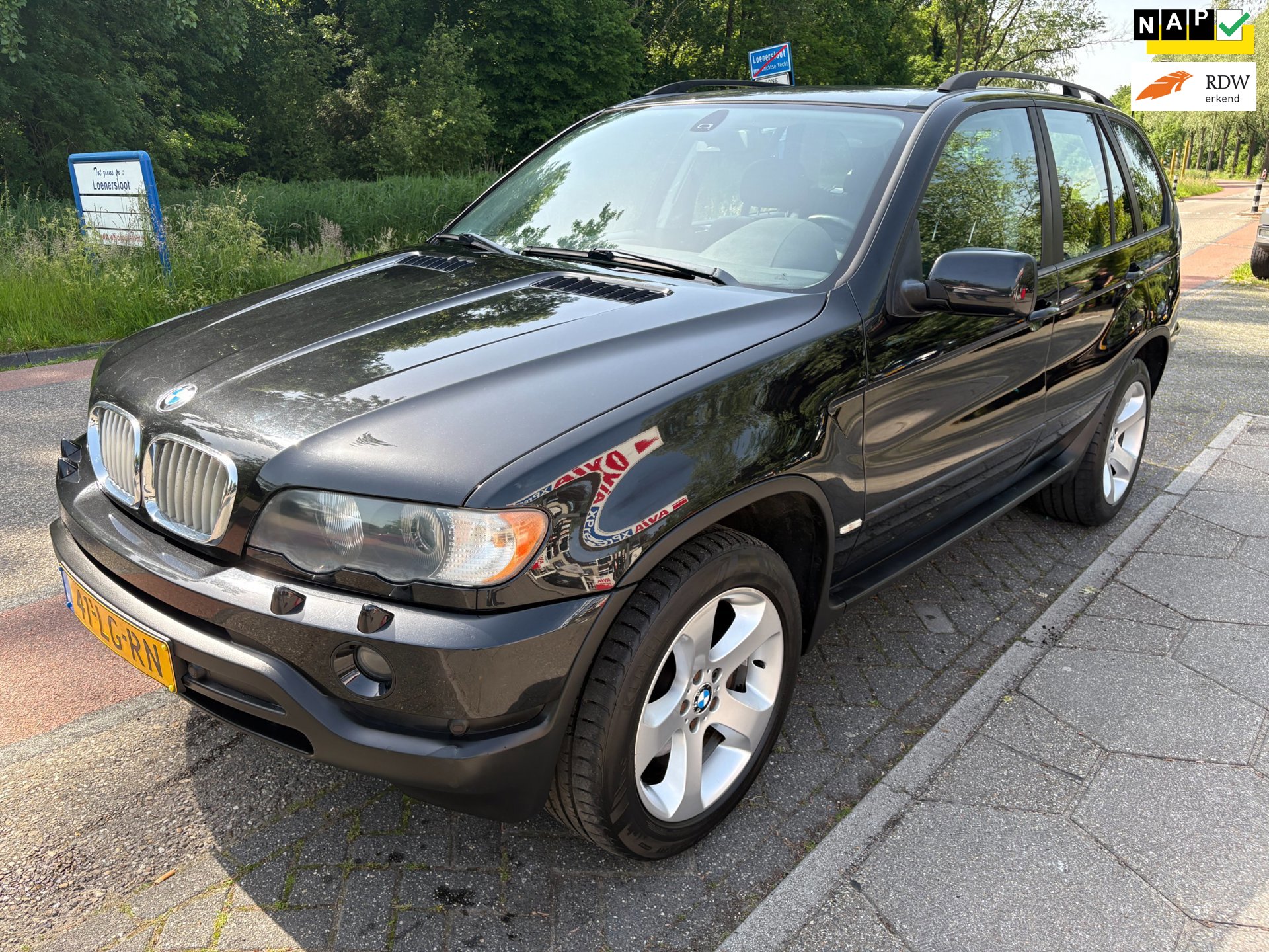 BMW X5 3.0i Executive + TREKHAAK!