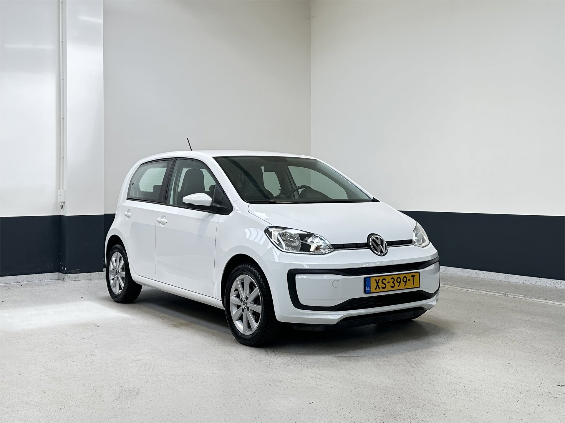 Volkswagen Up! 1.0 BMT move up! Automaat | Airco | Bluetooth |