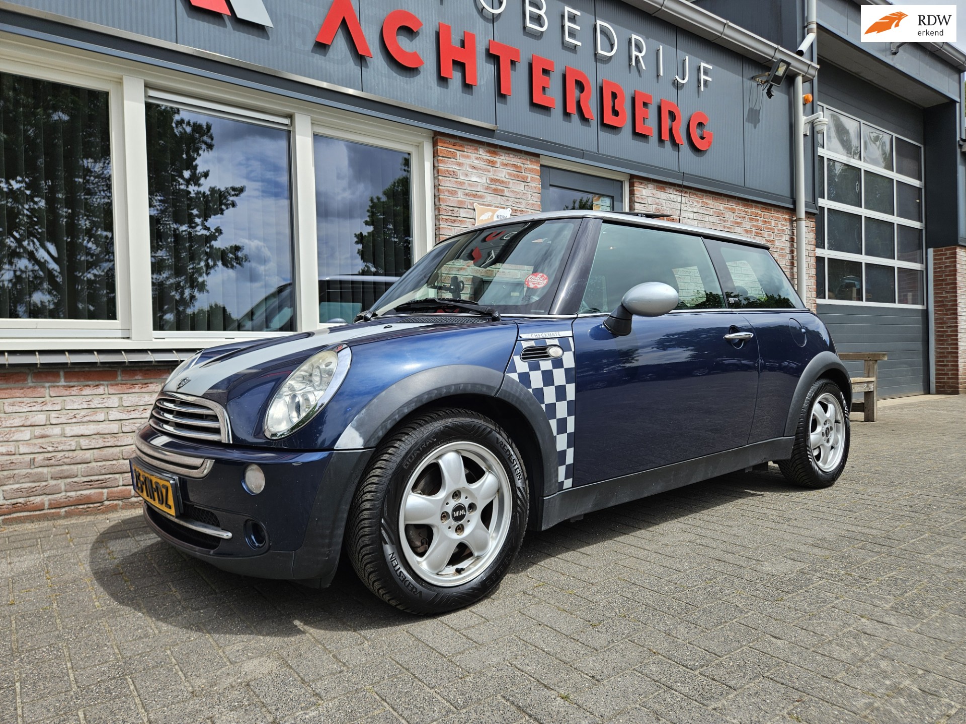 Mini 3-Deurs 1.6 Cooper Park Lane Xenon! Panorama/Schuifdak! Leuke Auto! Airco!