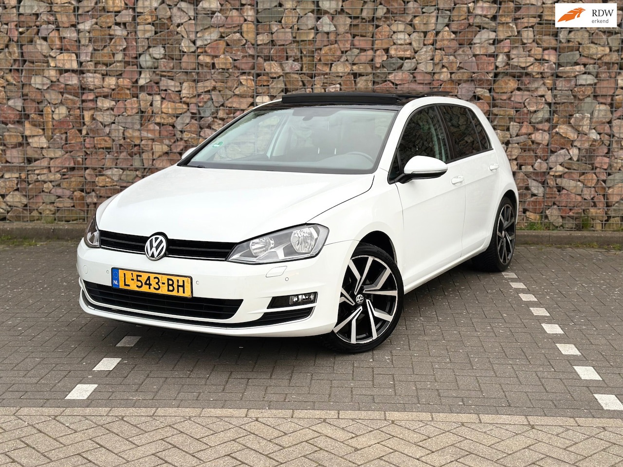 Volkswagen Golf 1.4 TSI Business Edition R Connected
