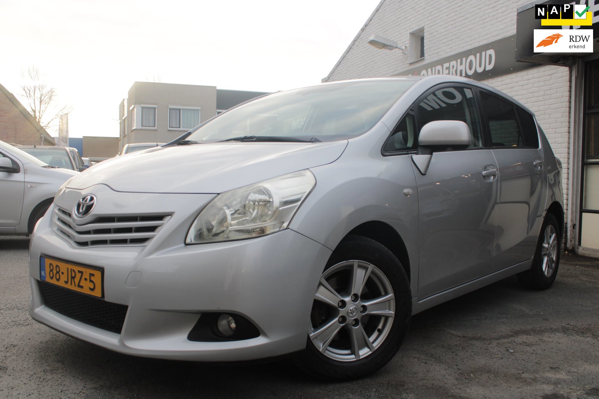 Toyota Verso 1.8 VVT-i Dynamic 7p. Automaat | Airco | Cruise control | Parkeer sensoren & Camera | Stoelverwarming | Keyless