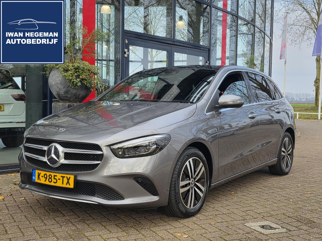Mercedes-Benz B-klasse 250 e Business Solution Luxury Limited | SOH 100% | Afn. Trekhaak | ECC | Panoramadak |