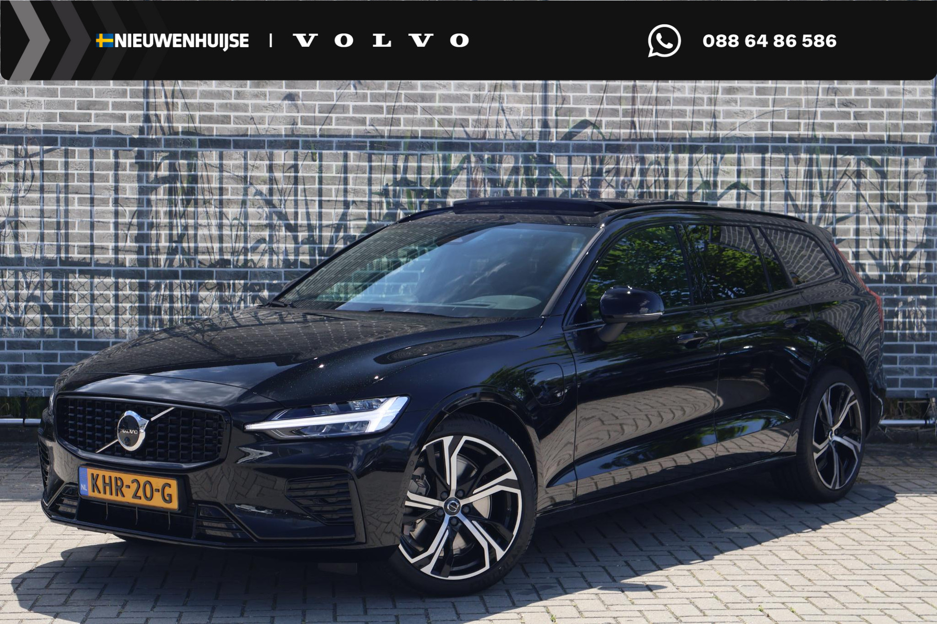 Volvo V60 2.0 T6 Plug-in hybrid AWD Ultra Dark