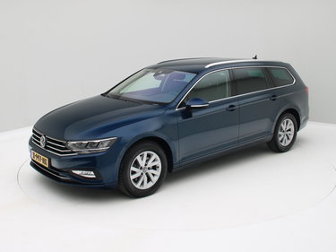 Volkswagen Passat Variant 2.0 TDI Business Aut. / Camera / Trekhaak / UNIEKE KM.STAND / Origineel NL