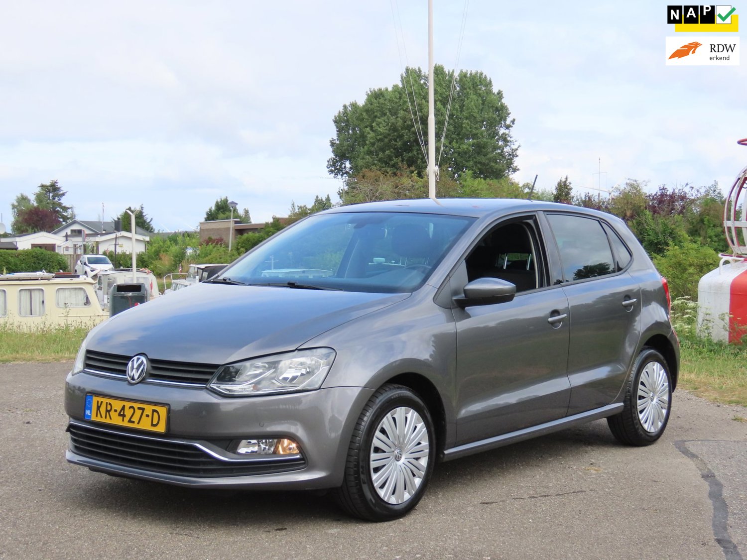 Volkswagen Polo 1.2 TSI Comfortline Connected Series *CARPLAY