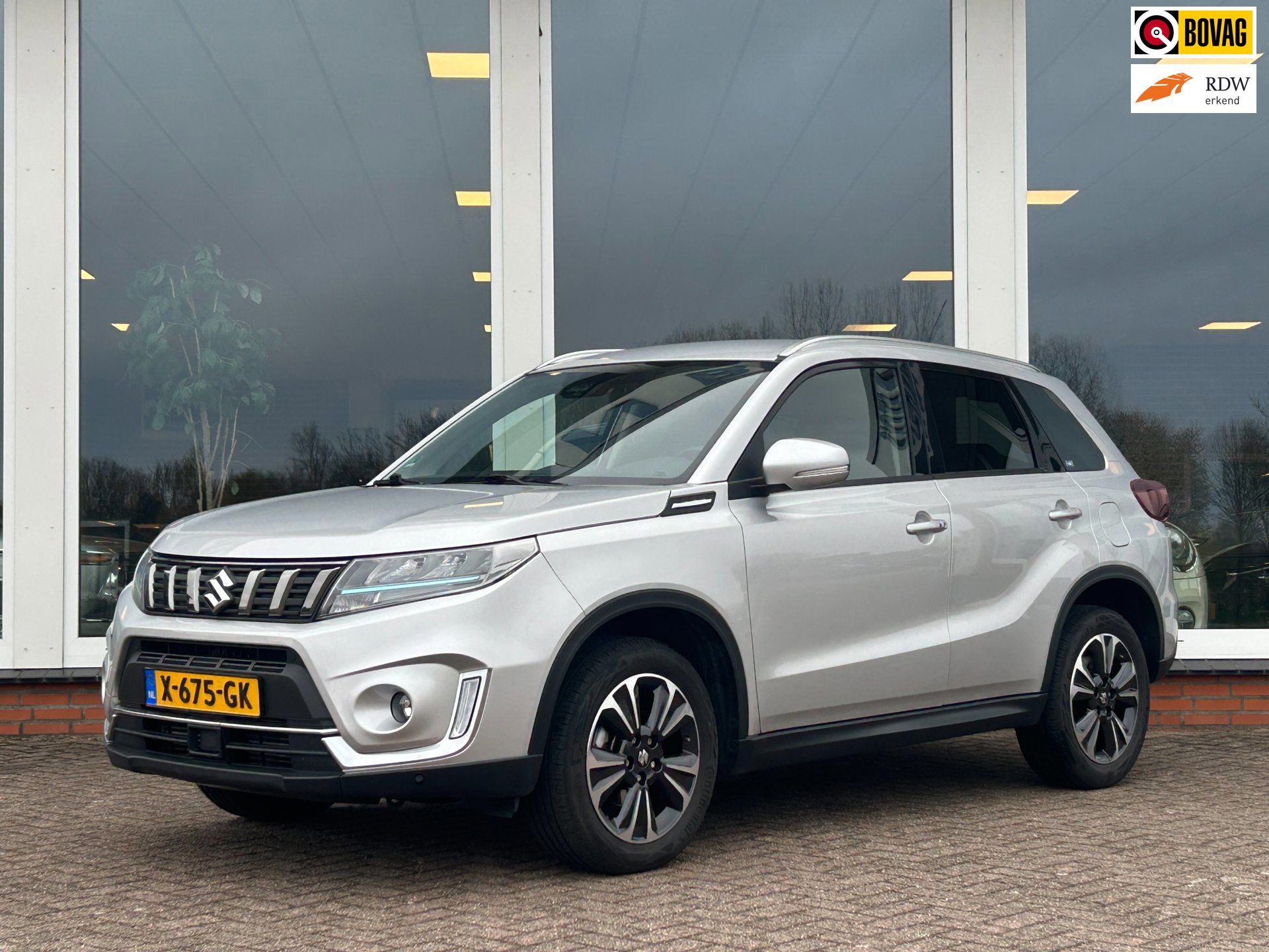 Suzuki Vitara 1.4 Boosterjet Style Smart Hybrid - Leder - Navi - PDC - Camera