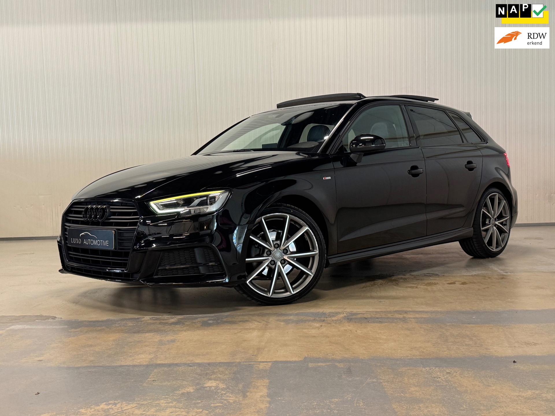 Audi A3 Sportback 1.5 TFSI CoD Sport S Line Edition | PANO | NAP | BLACK OPTIC