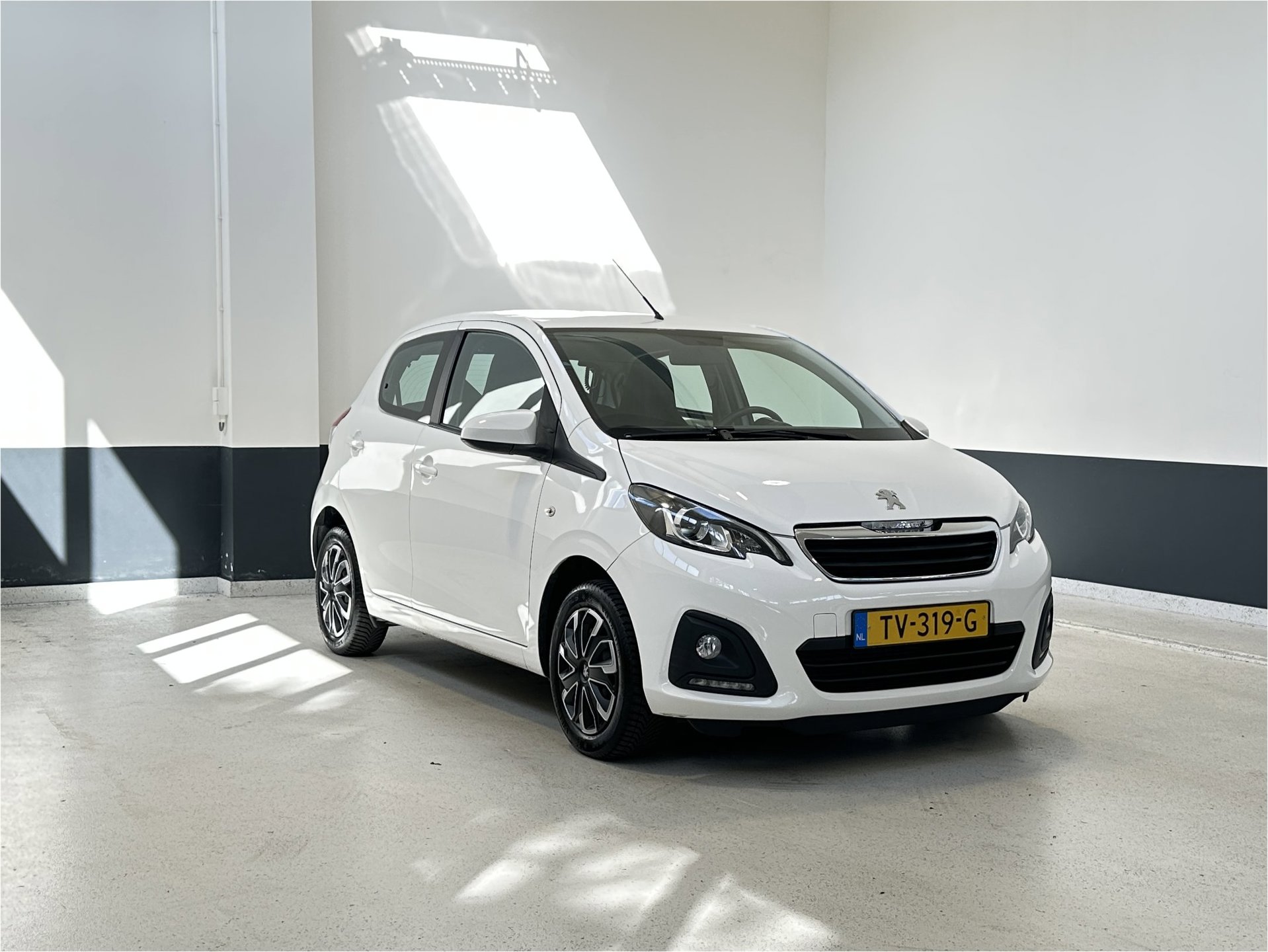 Peugeot 108 1.0 e-VTi Active | Bluetooth | NL | Airco | C.V |