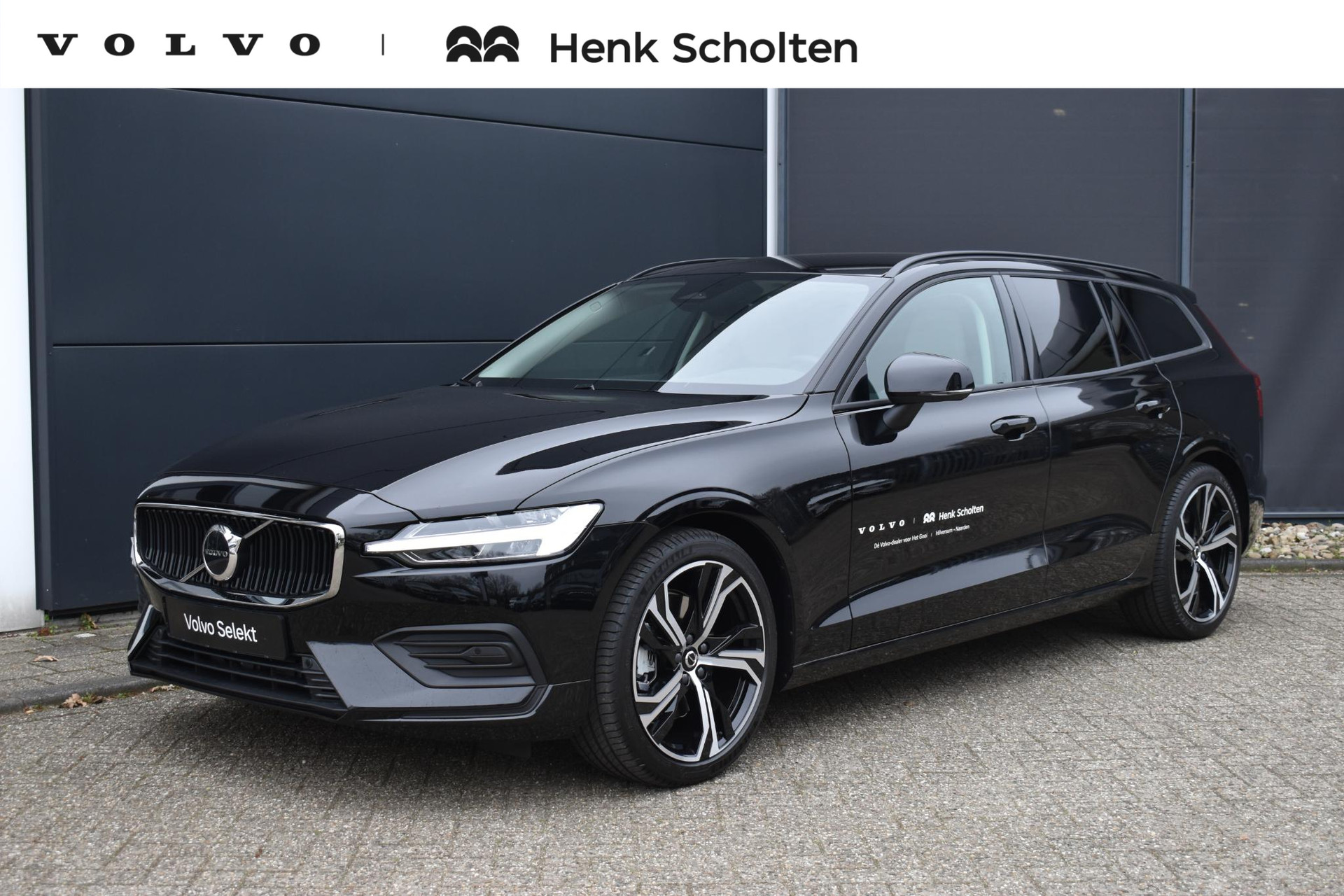 Volvo V60 B4 Essential Edition