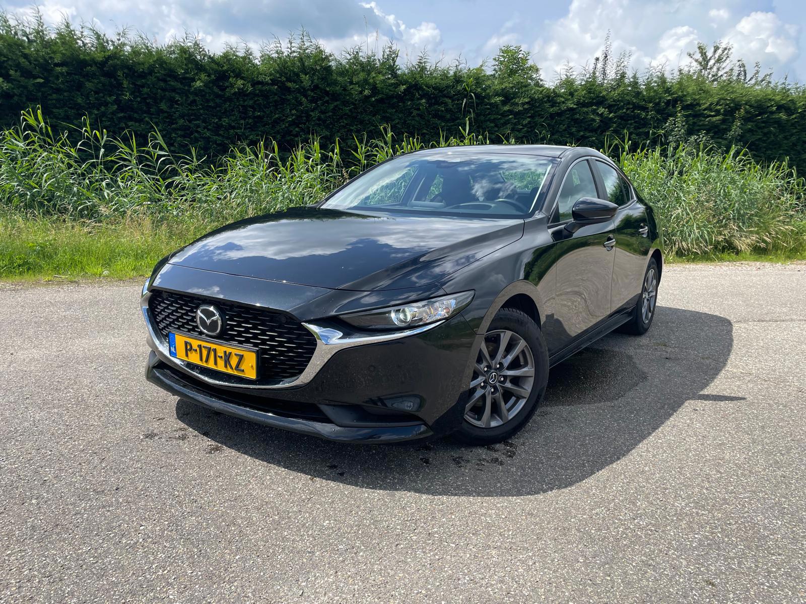Mazda 3 2.0 e-SkyActiv-G M HYBRIDE SPORT HUD LED