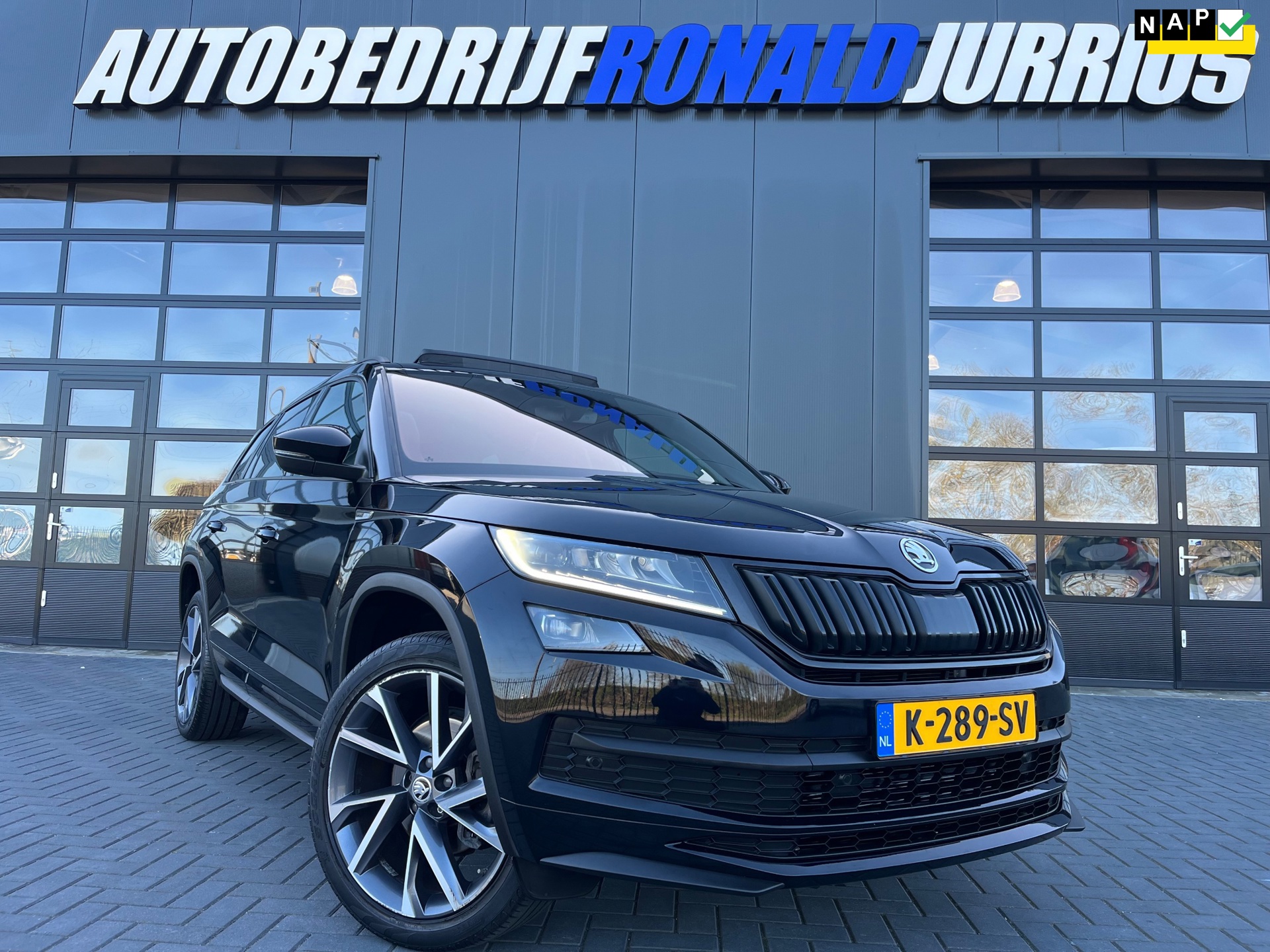 Skoda Kodiaq 1.5 TSI Sportline Business 7p./NL.Auto/Panoramadak/Clima/Virtual Cockpit/Alcantara/1Ste Eigenaar/Dealer Onderhouden