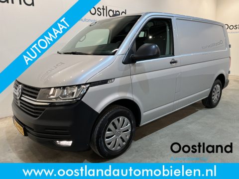 Volkswagen Transporter 2.0 TDI L1H1 150 PK Automaat / Airco / Cruise Control Adap. / CarPlay / PDC / Navigatie / 3-Zits