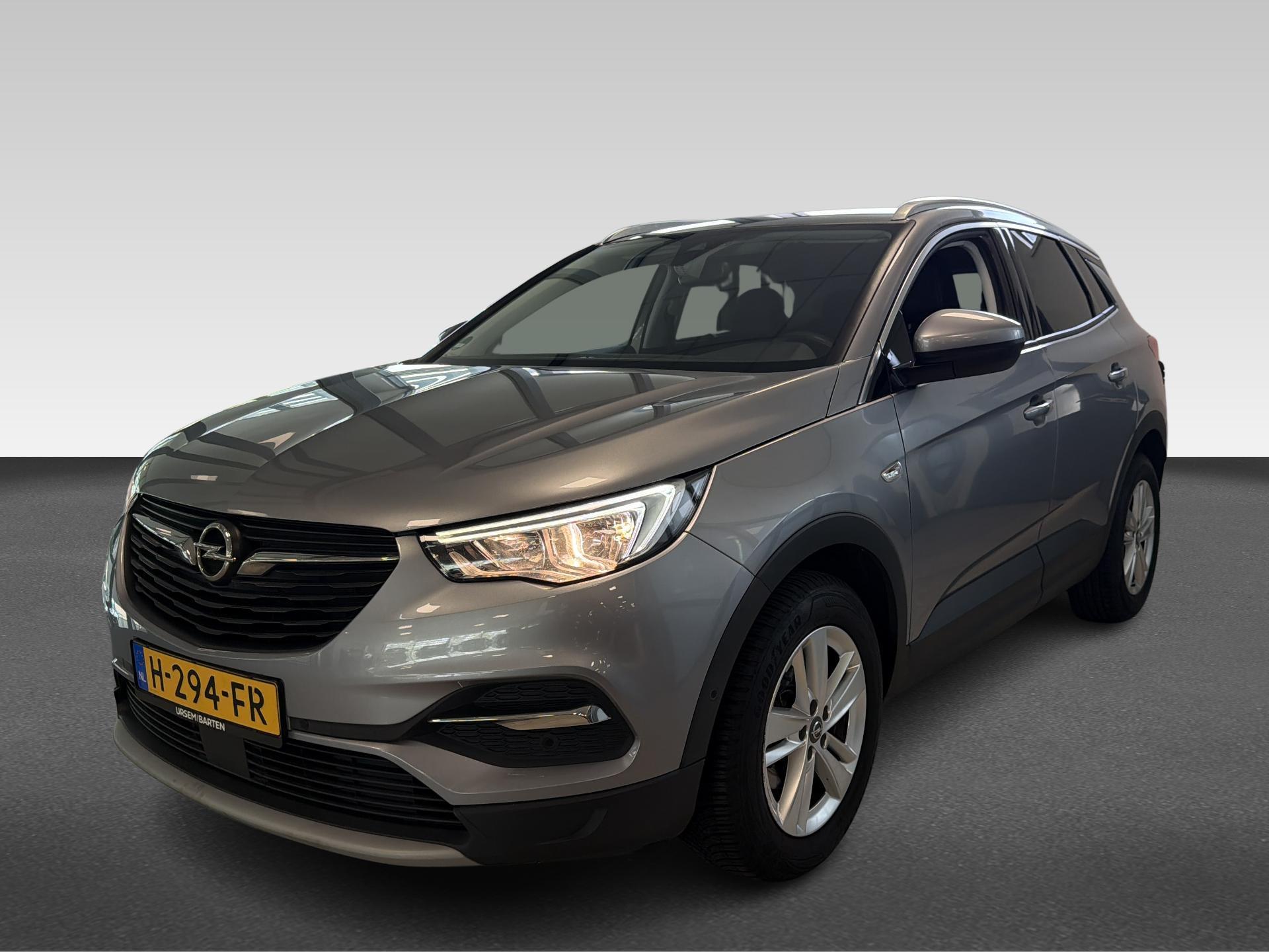 Opel Grandland X 1.2 Turbo Business Executive